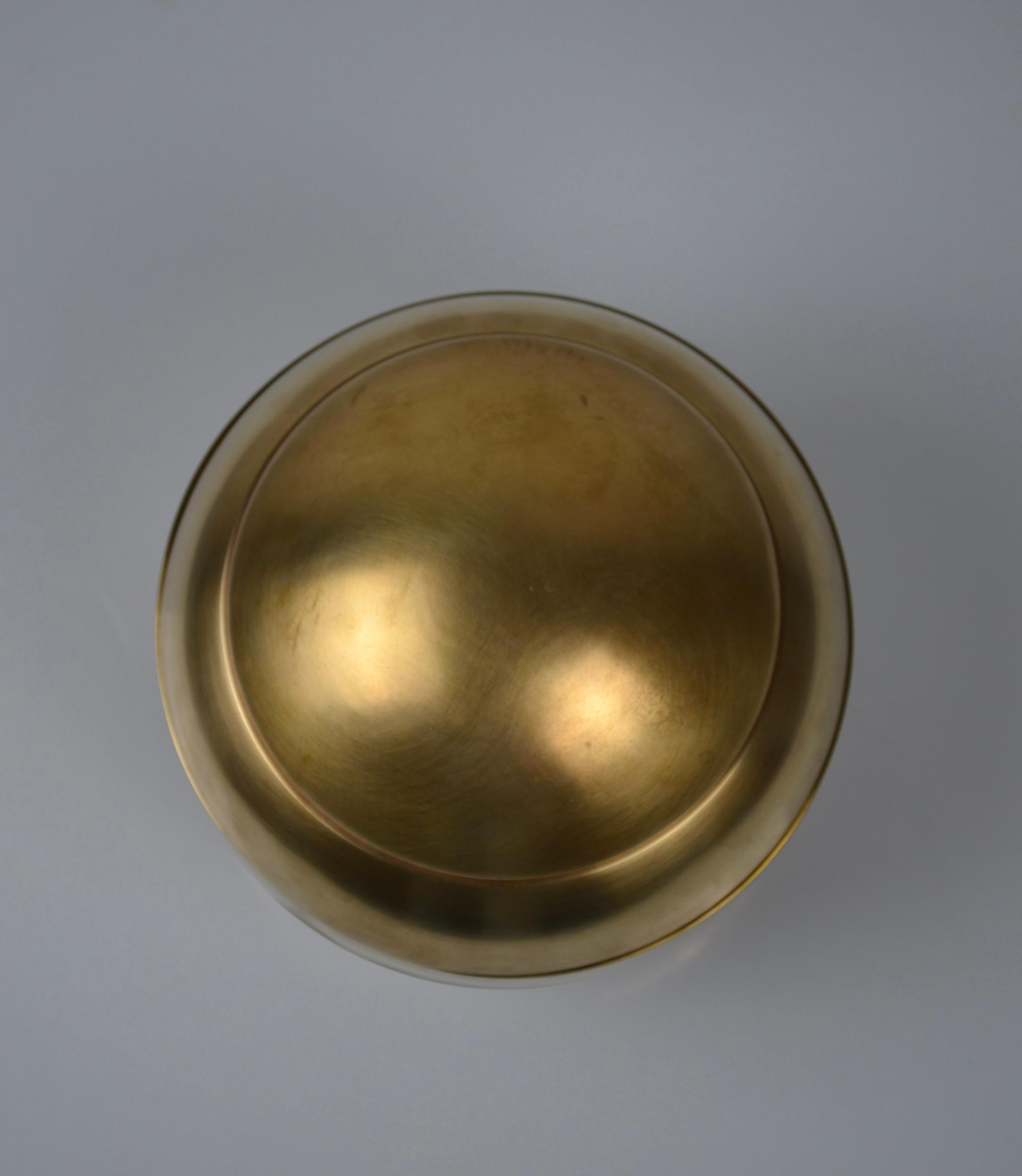 Set de cendriers sphériques en laiton par Tommaso Barbi, Italie, années 1970 Bon état - En vente à Marinha Grande, PT