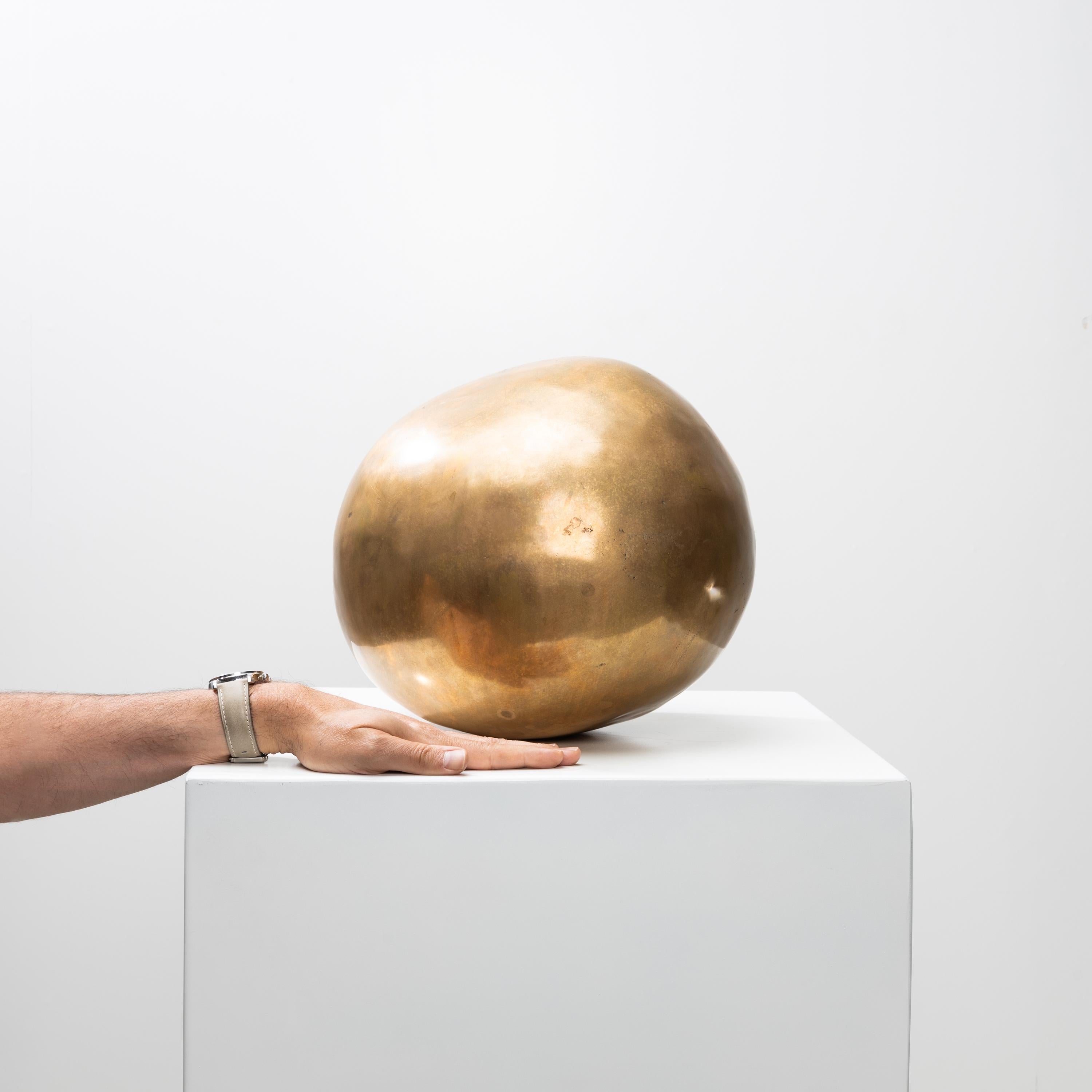 Bronzo Sfera di Ado Chale in vendita