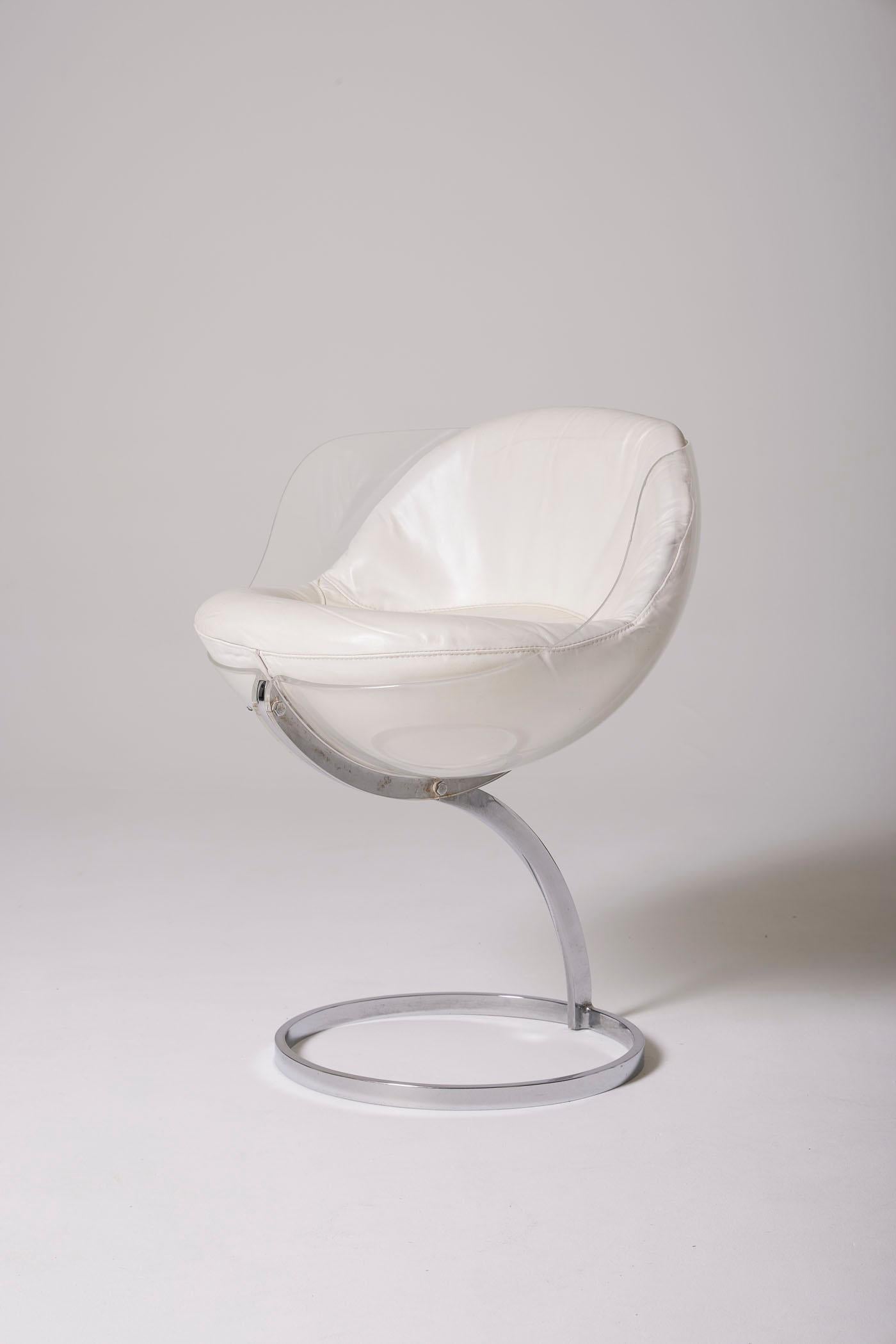 Sphère Chair des Designers Boris Tabacoff (1927-1985), 1970er-Jahre-Ausgabe von Mobilier Modulaire. Sitz aus transparentem Plexiglas auf einem verchromten Stahlgestell. Sehr guter Zustand. 2 Stühle verfügbar.
LP2271-2272
