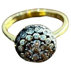 Esfera Racimo de Diamantes Color Champán Anillo de Moda en Oro Amarillo de 14K