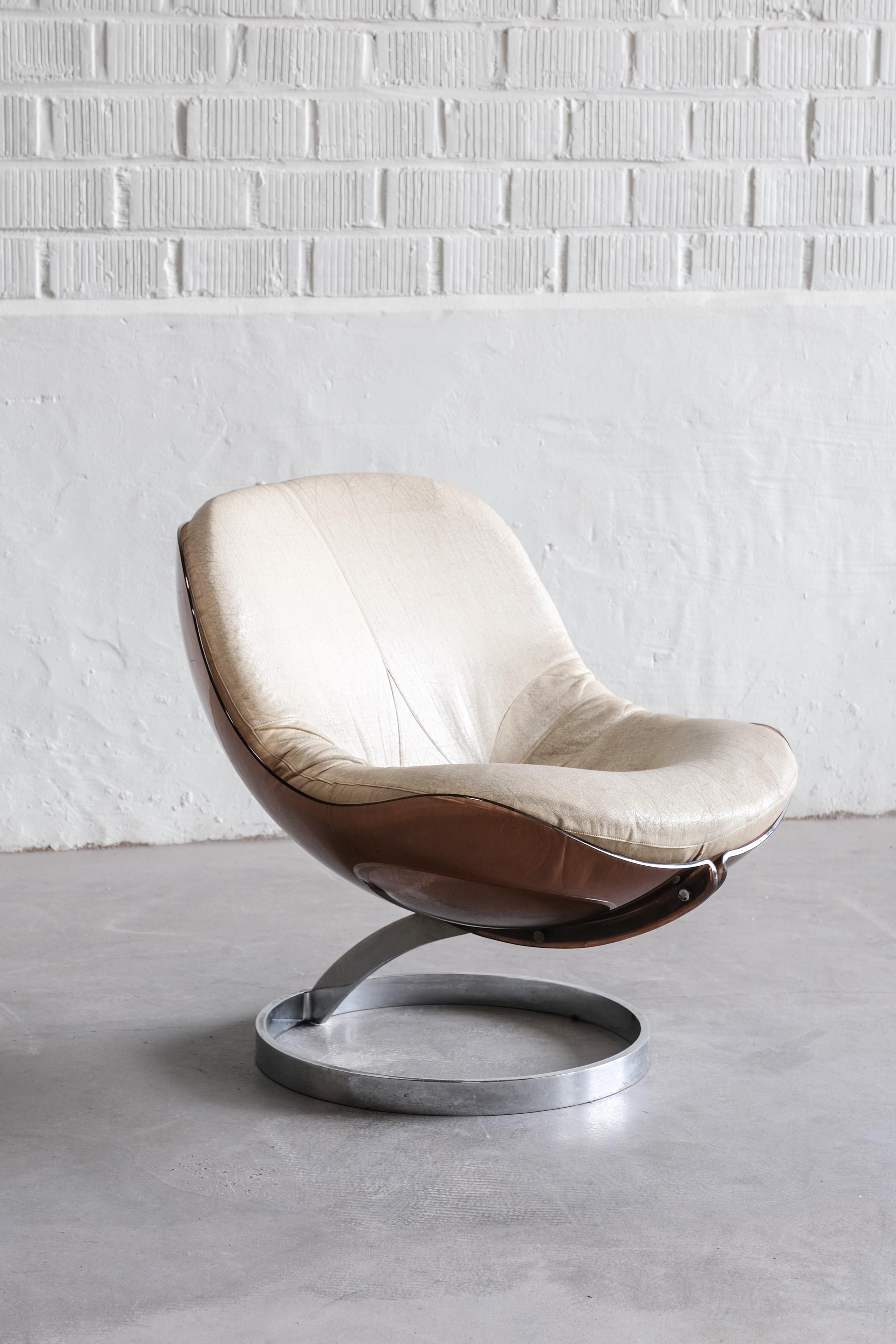 Mid-Century Modern Sphère Lounge Chair by Boris Tabacoff, space age from the 70ties