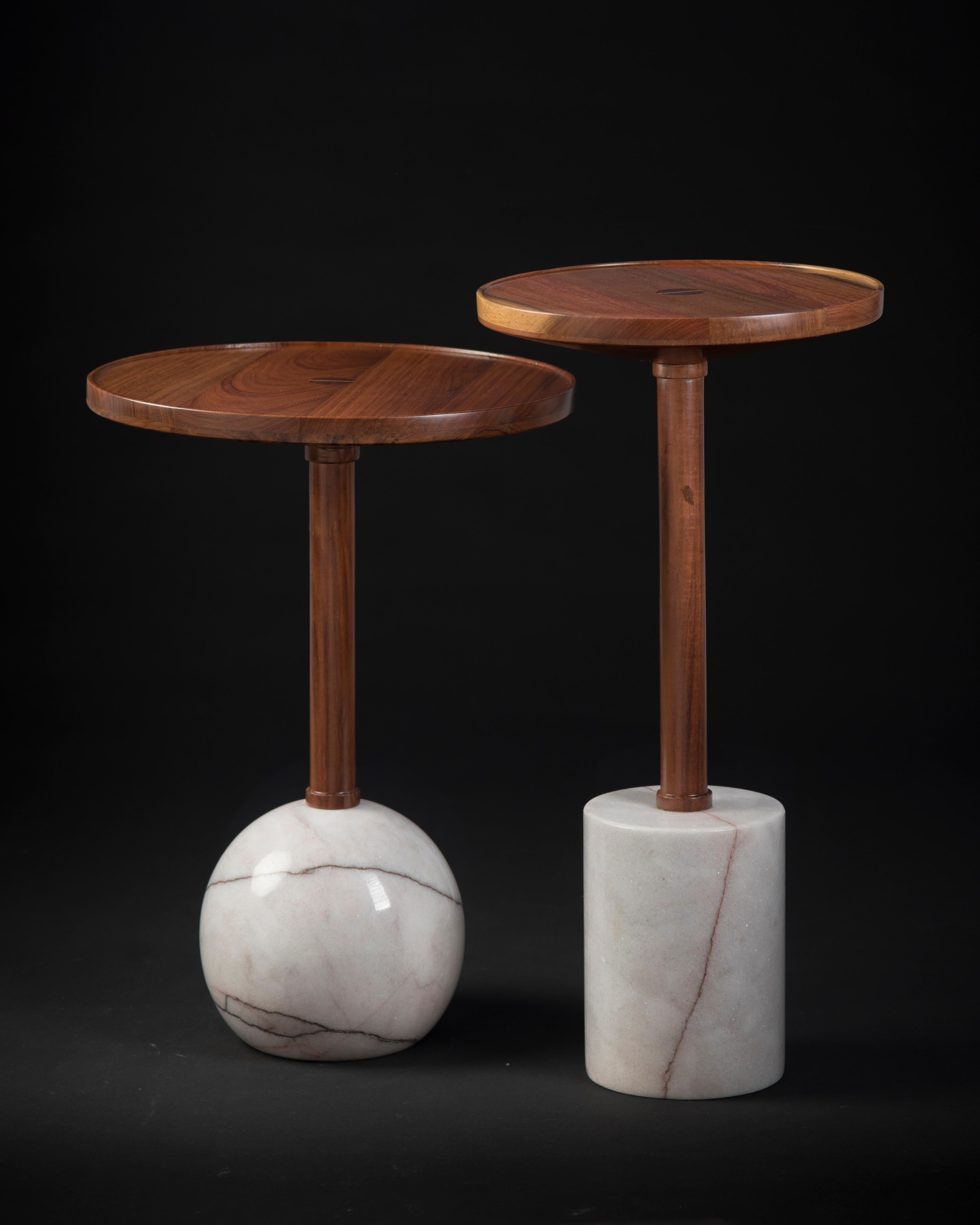 Minimaliste Table d'appoint Sphere Monterrey, marbre blanc en vente
