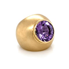 Georg Spreng - Sphere Ring Ball 18 Karat Yellow Gold with lilac Amethyst round