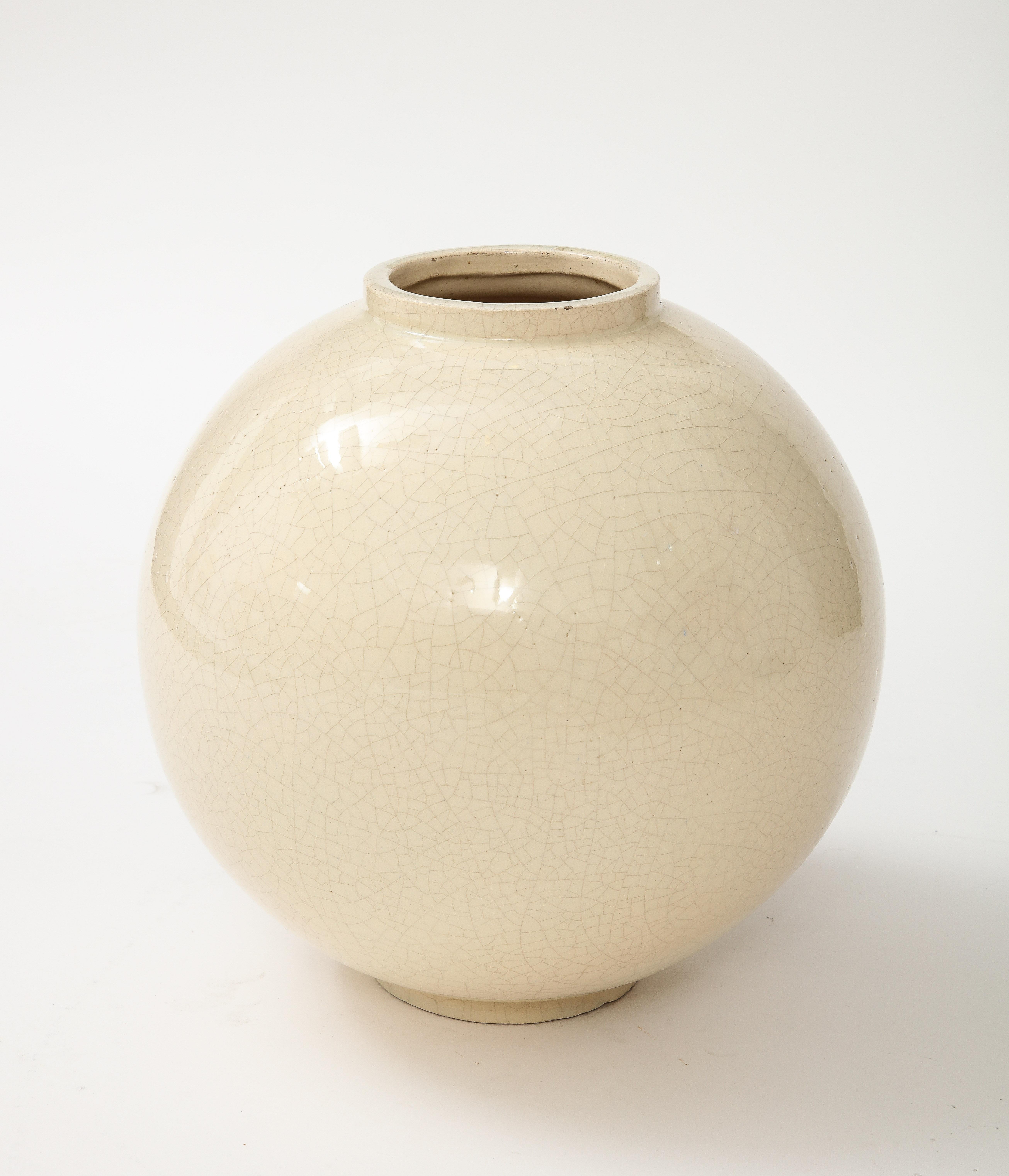 Sphere Shaped Vase with off White Cracquelure Glaze, France, circa 1930, Signed For Sale 1