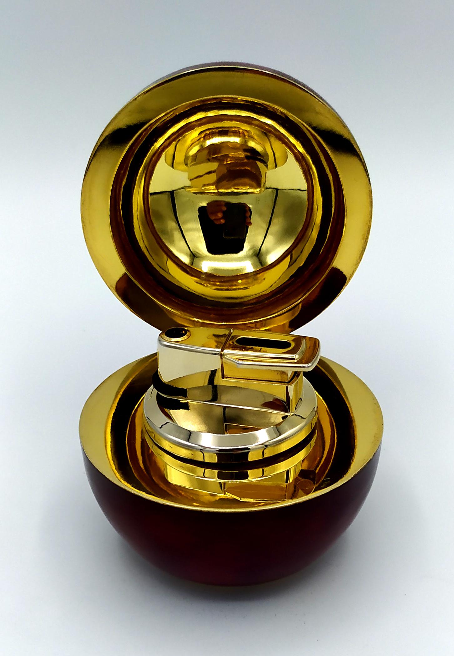 Sphere table cigarette lighter Red enamel Salimbeni For Sale 6