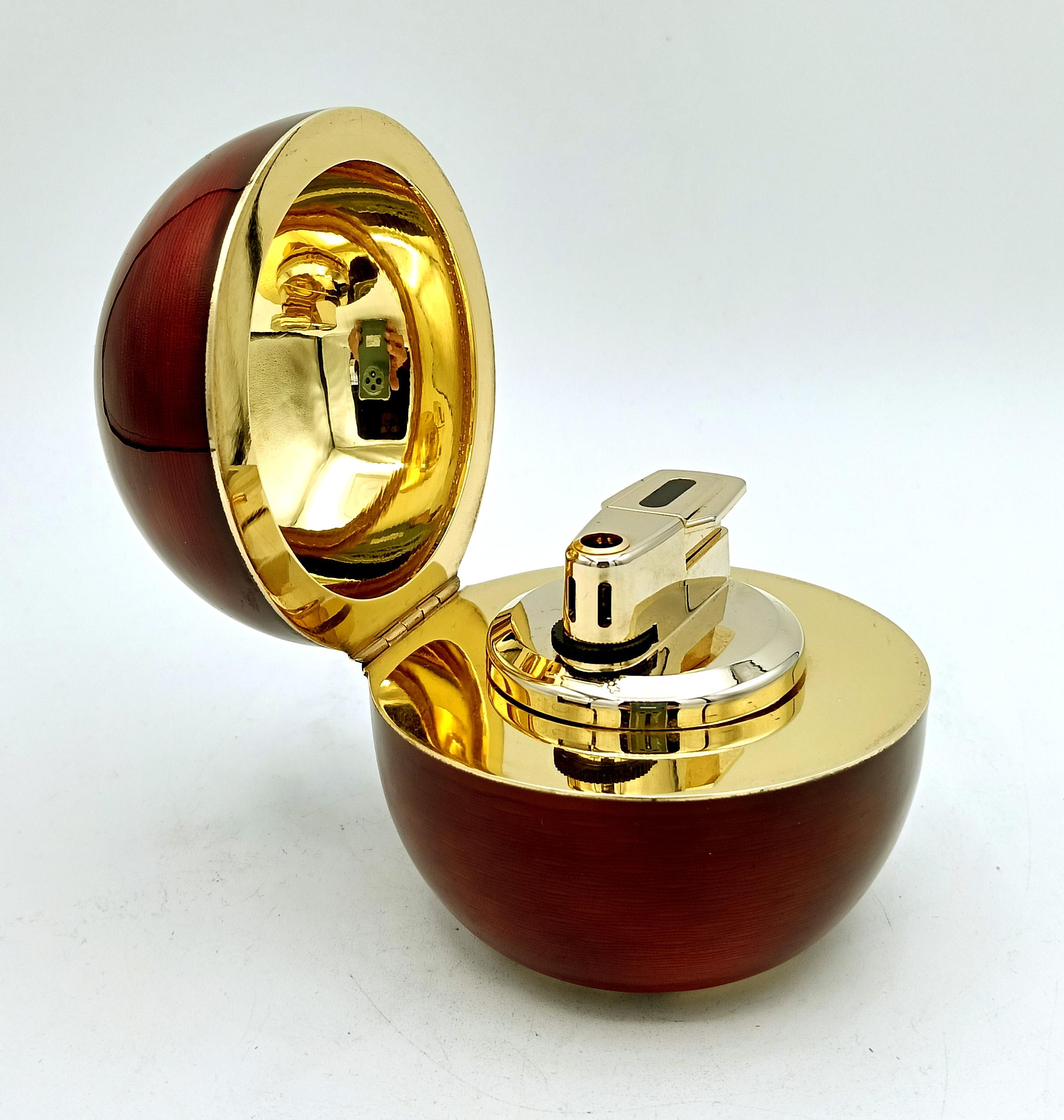 Sphere table cigarette lighter Red enamel Salimbeni For Sale 9