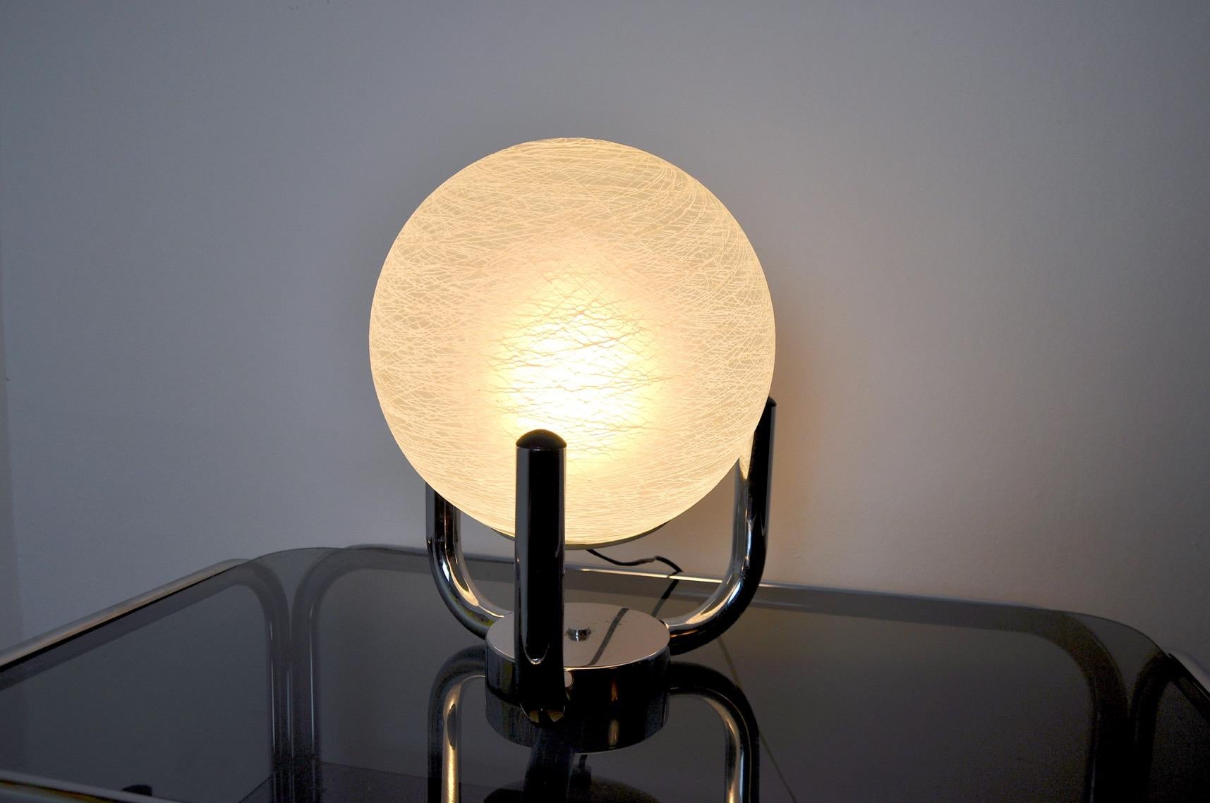 Hollywood Regency Sphere Table Lamp from Sciolari 1970 For Sale