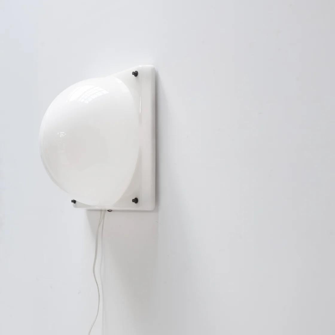 Sphere wall lamp, Italy, 1970s, simple minimal design in vendita 1