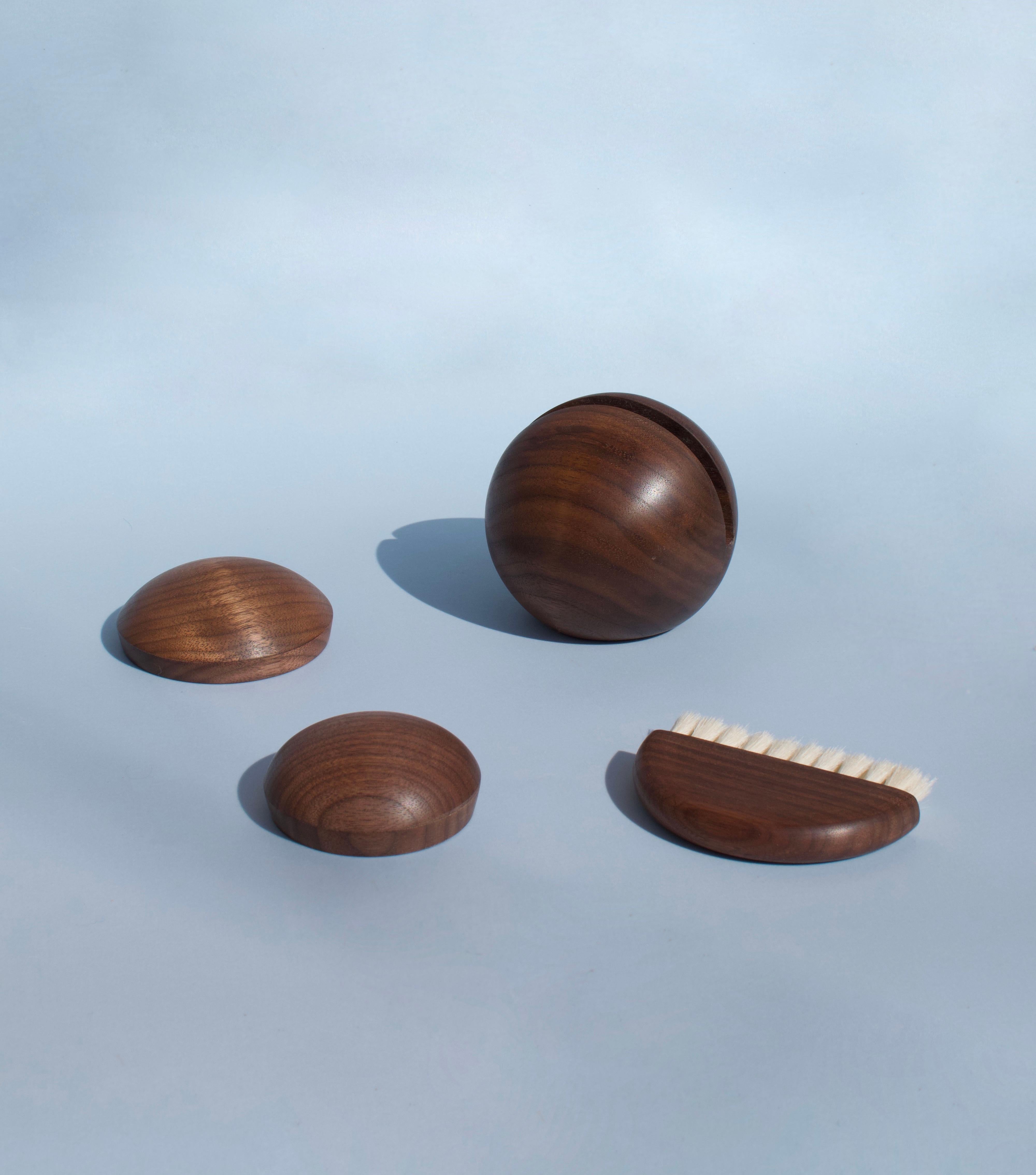 Set per amanti dei dischi in vinile Sphere Walnut di VUUV Works in vendita 3