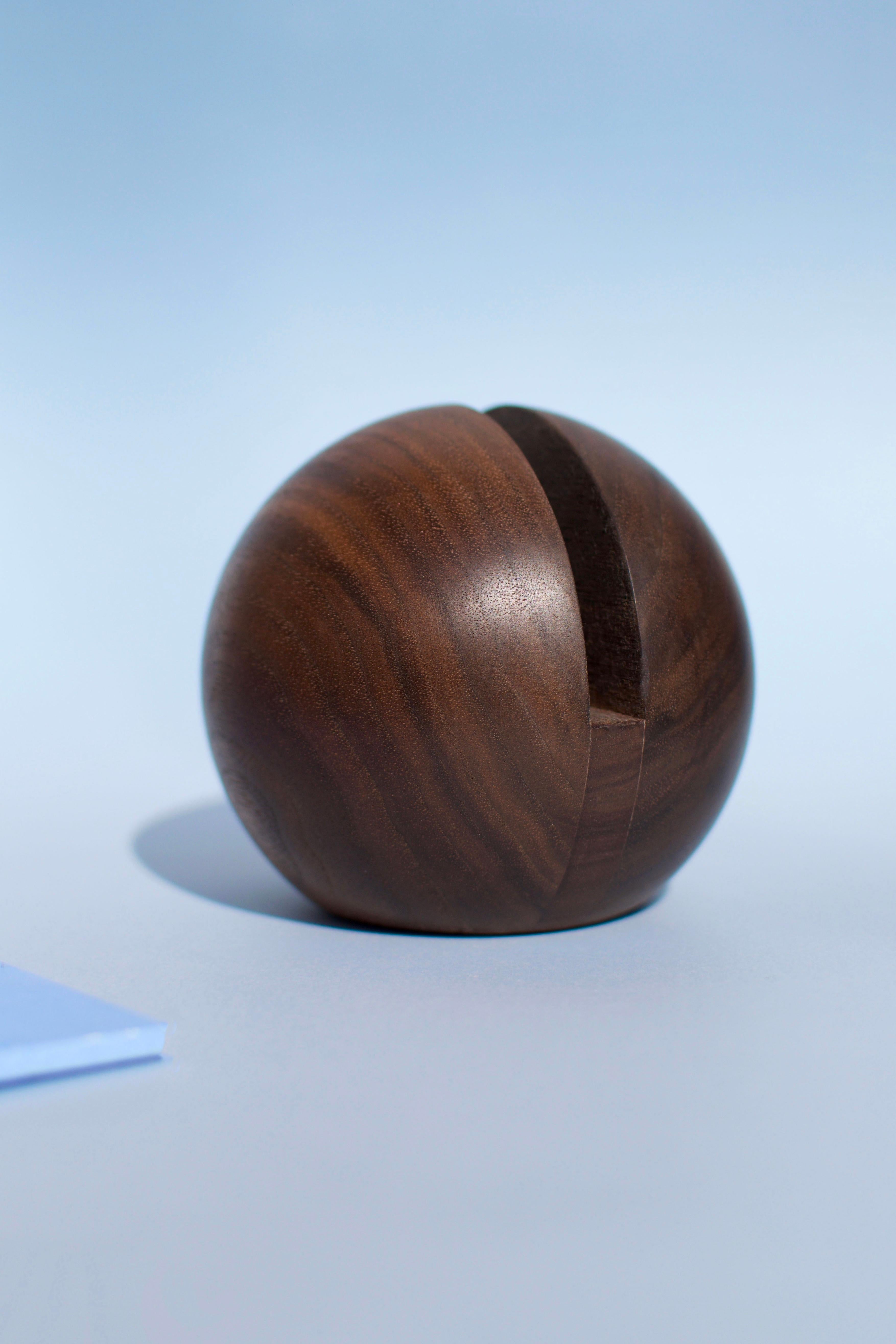 XXI secolo e contemporaneo Set per amanti dei dischi in vinile Sphere Walnut di VUUV Works in vendita