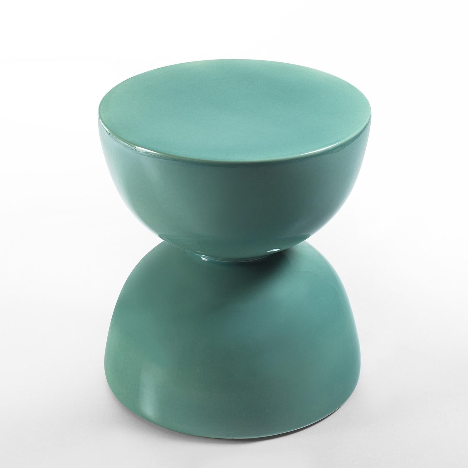 Stool Spheres Green all in enameled 
ceramic in blue finish.