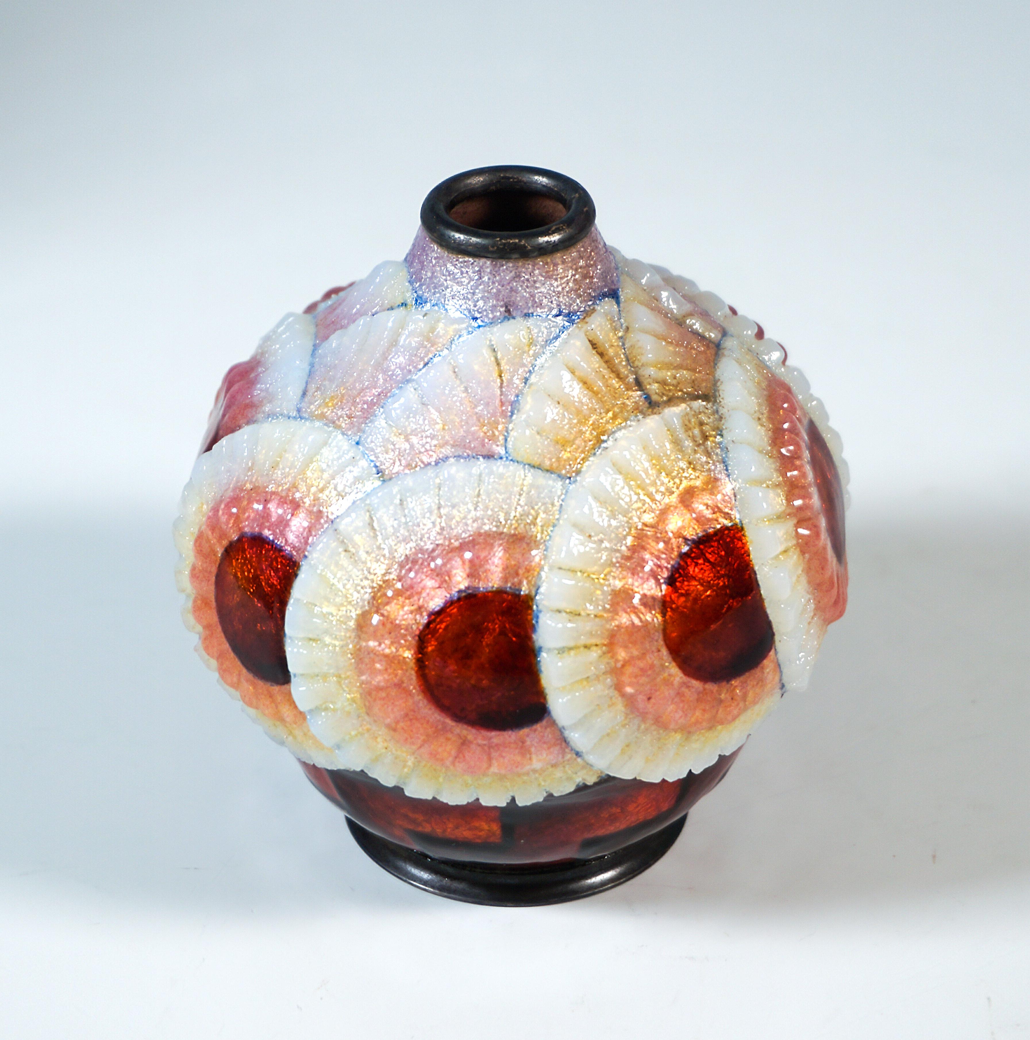 Spherical Art Déco Enamel Vase With Ornamental Decor, Camille Fauré, France 1925 In Good Condition For Sale In Vienna, AT