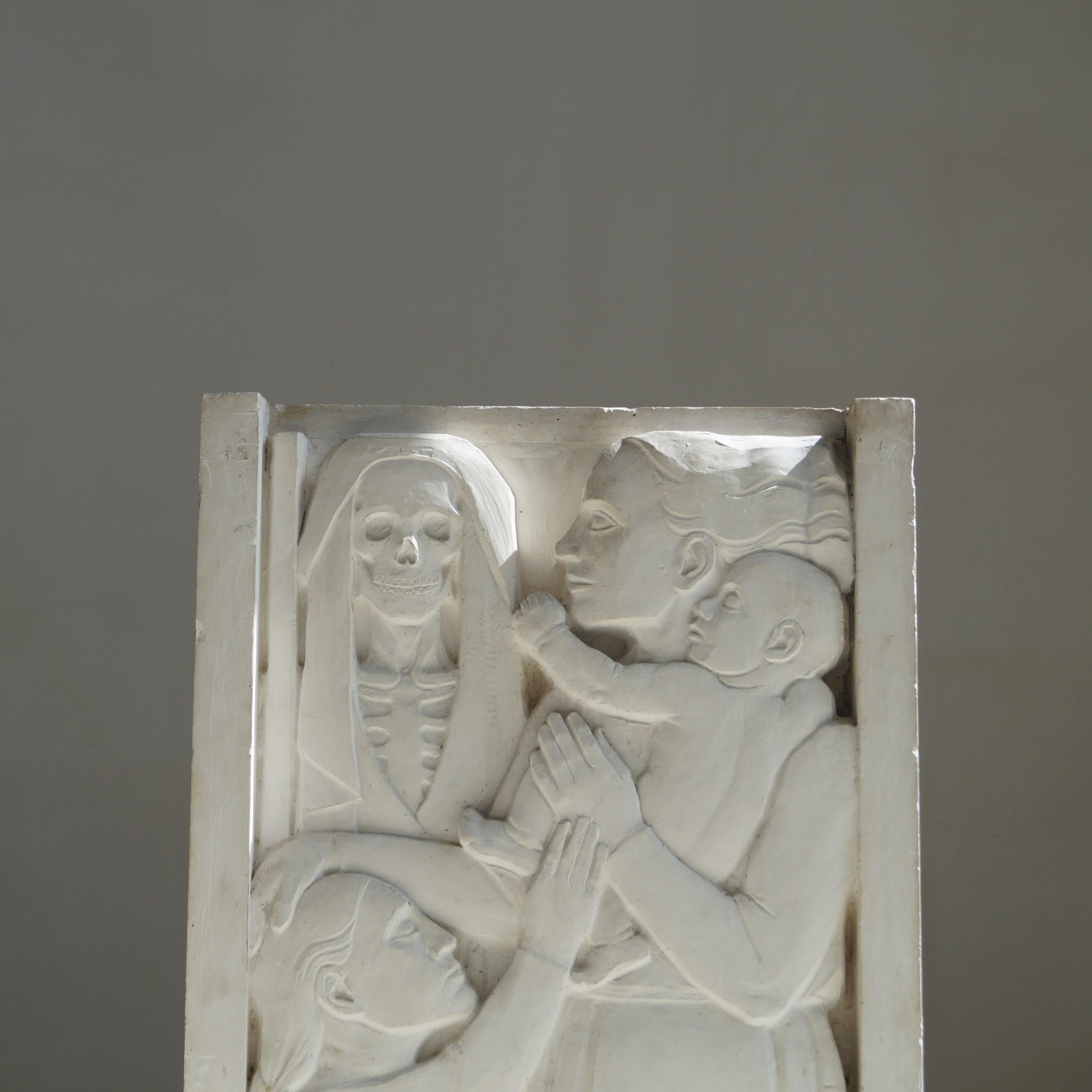 Kugelförmiges Basrelief aus Gips von Geo Verbanck, Belgien, 1920er Jahre (Belgisch) im Angebot