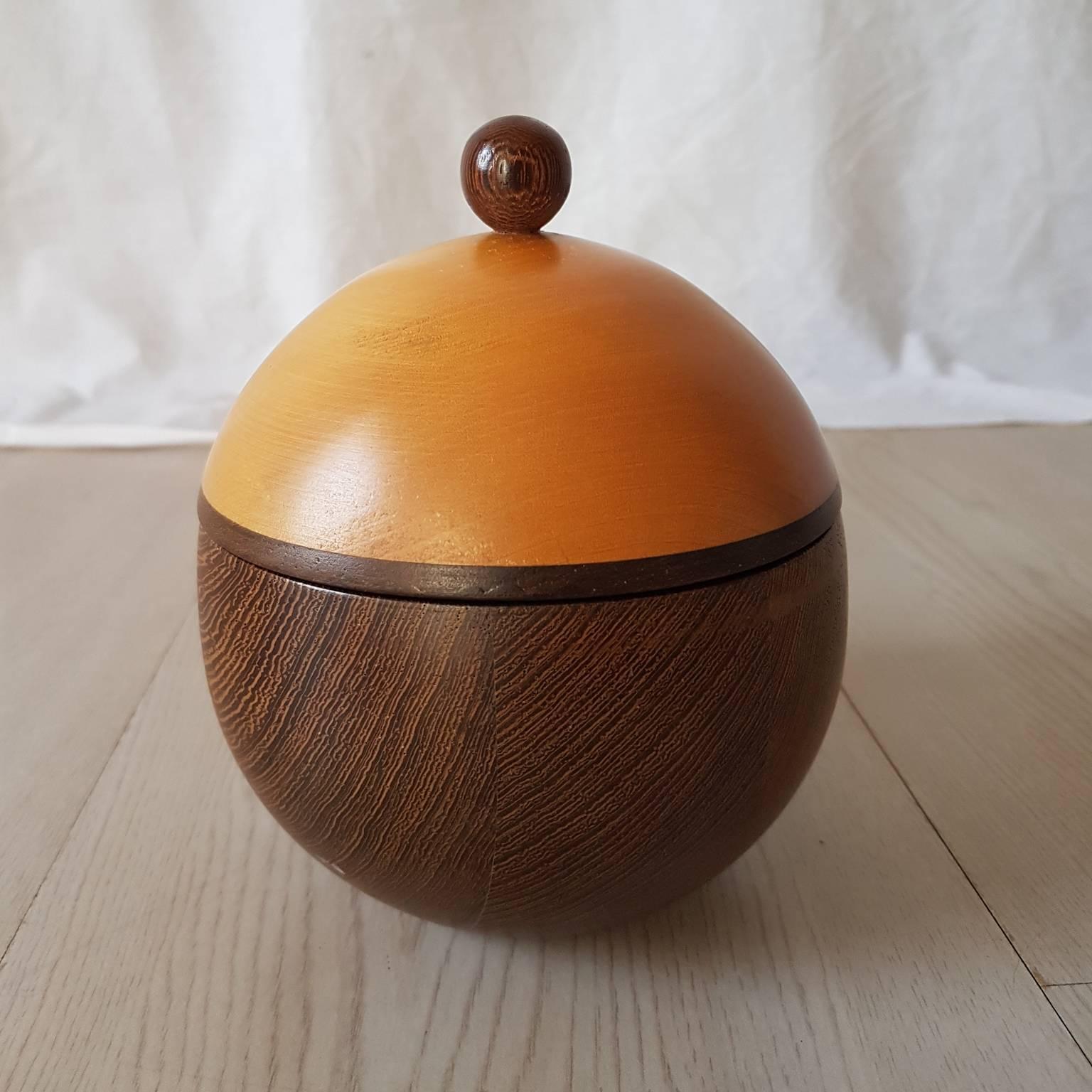 Scandinavian Natural Maple and Wengè Wood Spherical Box, Late 20th Century, 1980 2