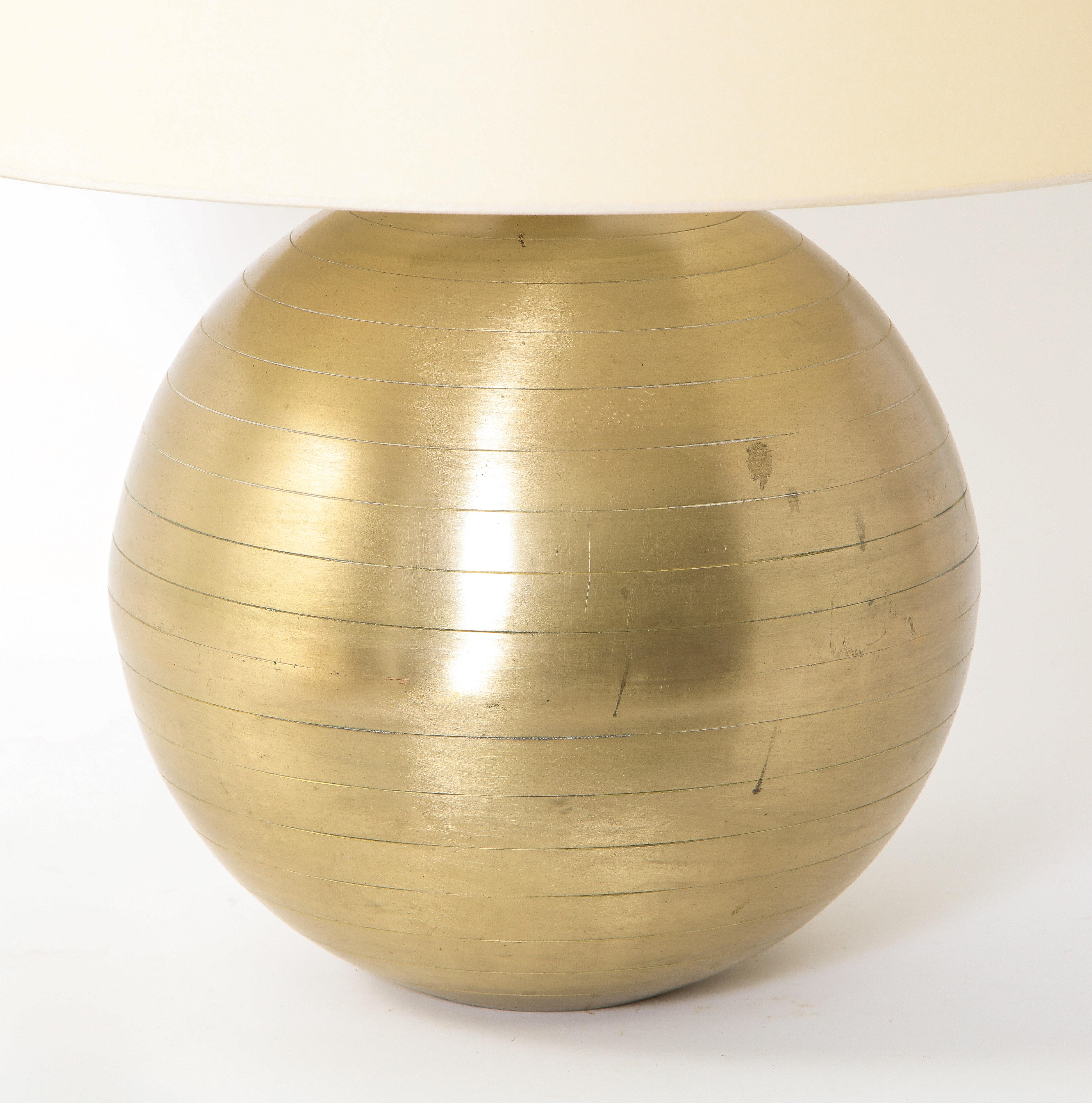 Engraved brass spherical lamp with thick walls, France, 1970s. Rewired. Shade not included.
