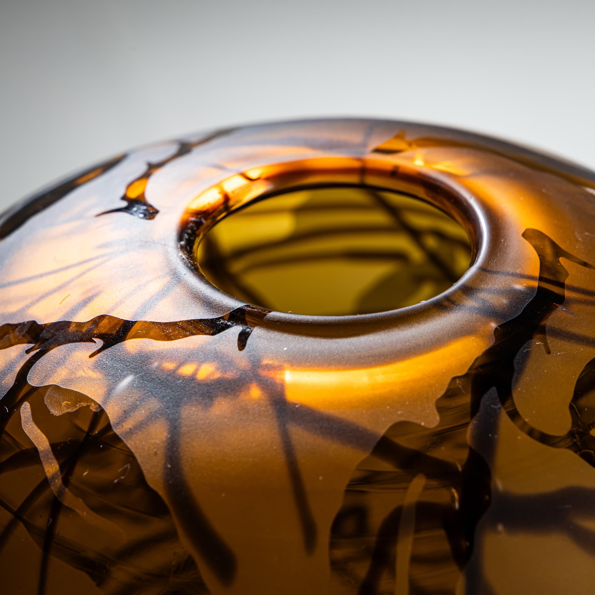 Kugelförmige Glasvase im Stil von Willem Heesen, Ende des 20. Jahrhunderts im Zustand „Hervorragend“ im Angebot in Greding, DE