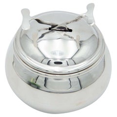 Spherical sugar bowl in smooth silver