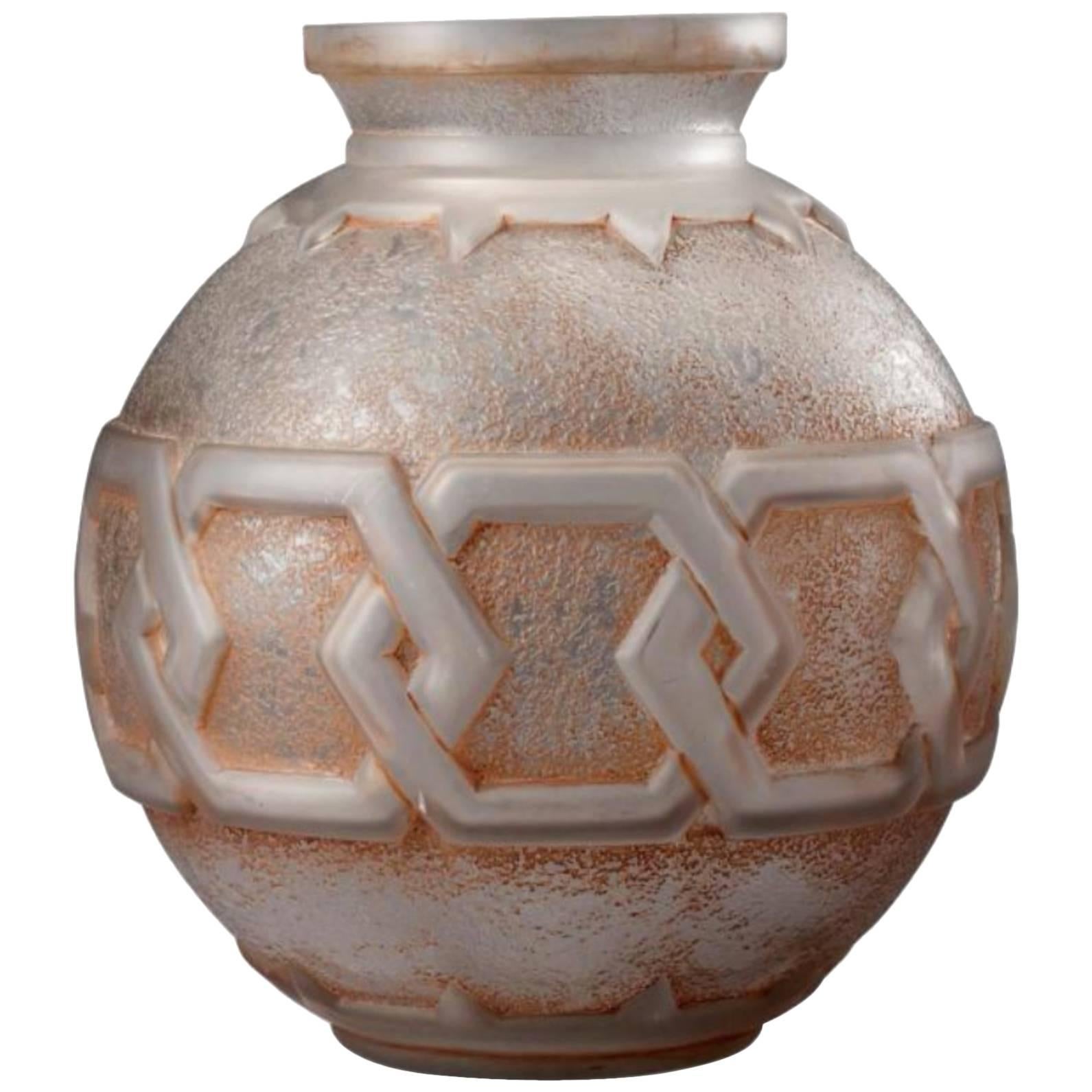 Spherical Vase by Daum, circa 1930 For Sale