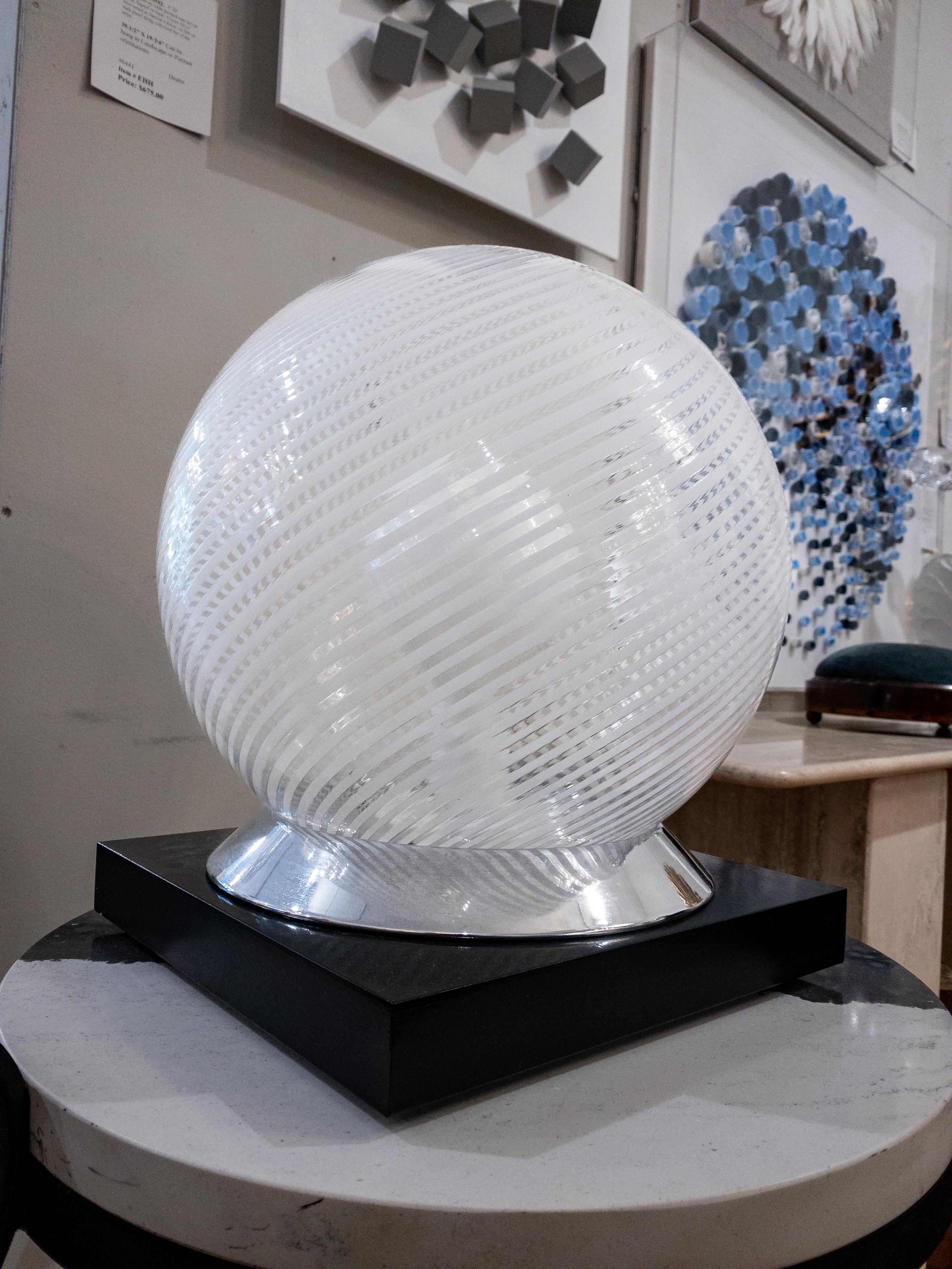 Spherical Venini Table Lamp For Sale 3