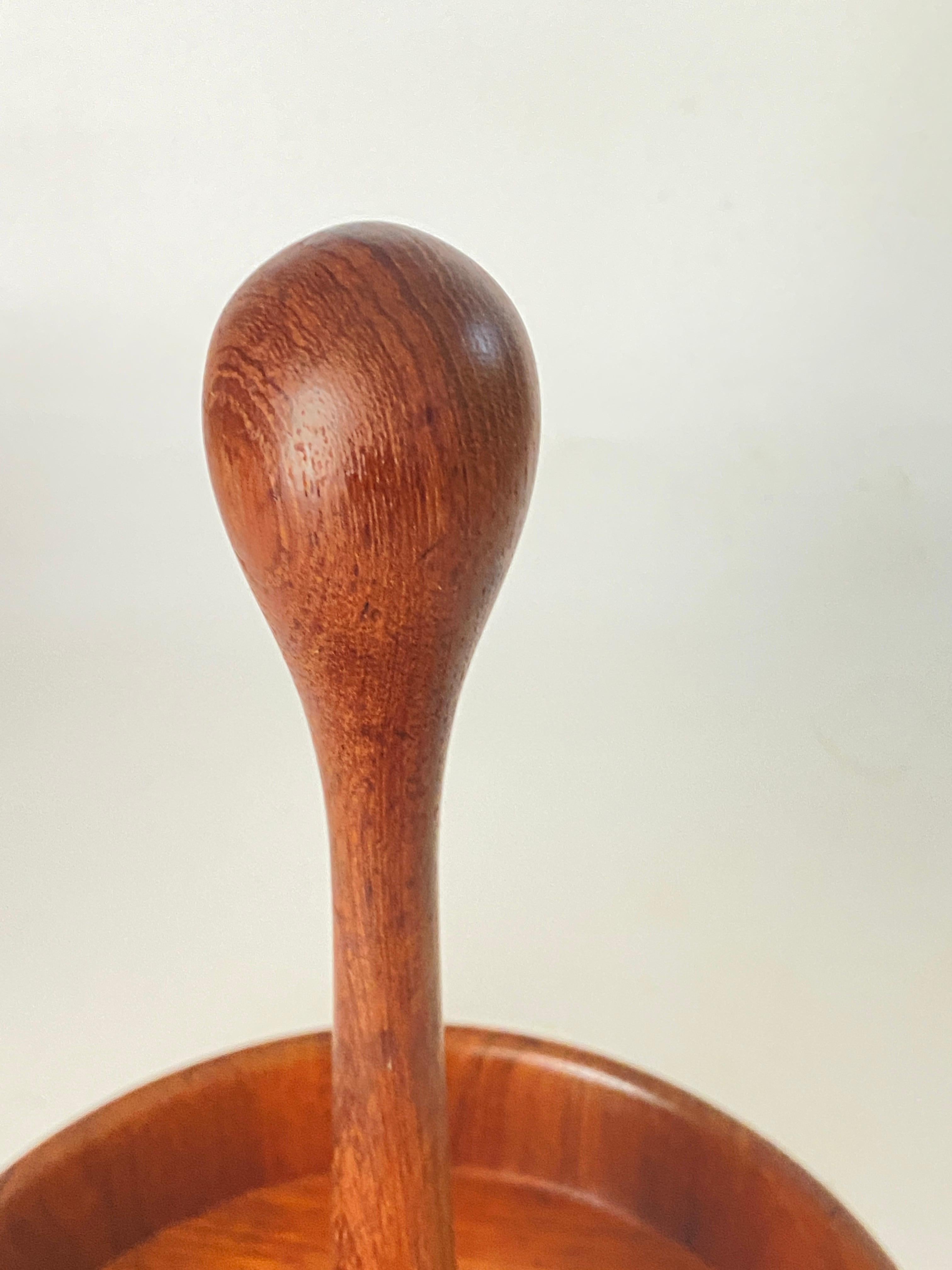 Spice Tray in Wood Denmark 1960s Brown Color with a wooden handle In Good Condition For Sale In Auribeau sur Siagne, FR