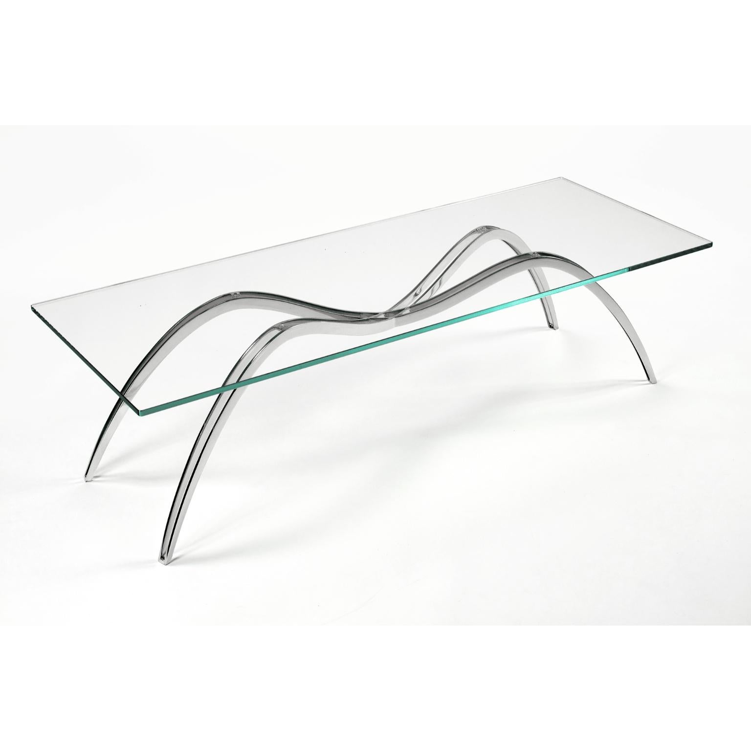 Spider Couchtisch aus Kristallglas und Stahl von Barberini & Gunnell
Limitierte Auflage von 30 Stück + 2 AP + 1 p.
Abmessungen: D 50  x B 135 x H 38 cm.
MATERIALIEN: Gehärtetes, extra klares Kristallglas und hochglanzpolierter Edelstahl.

Limitierte
