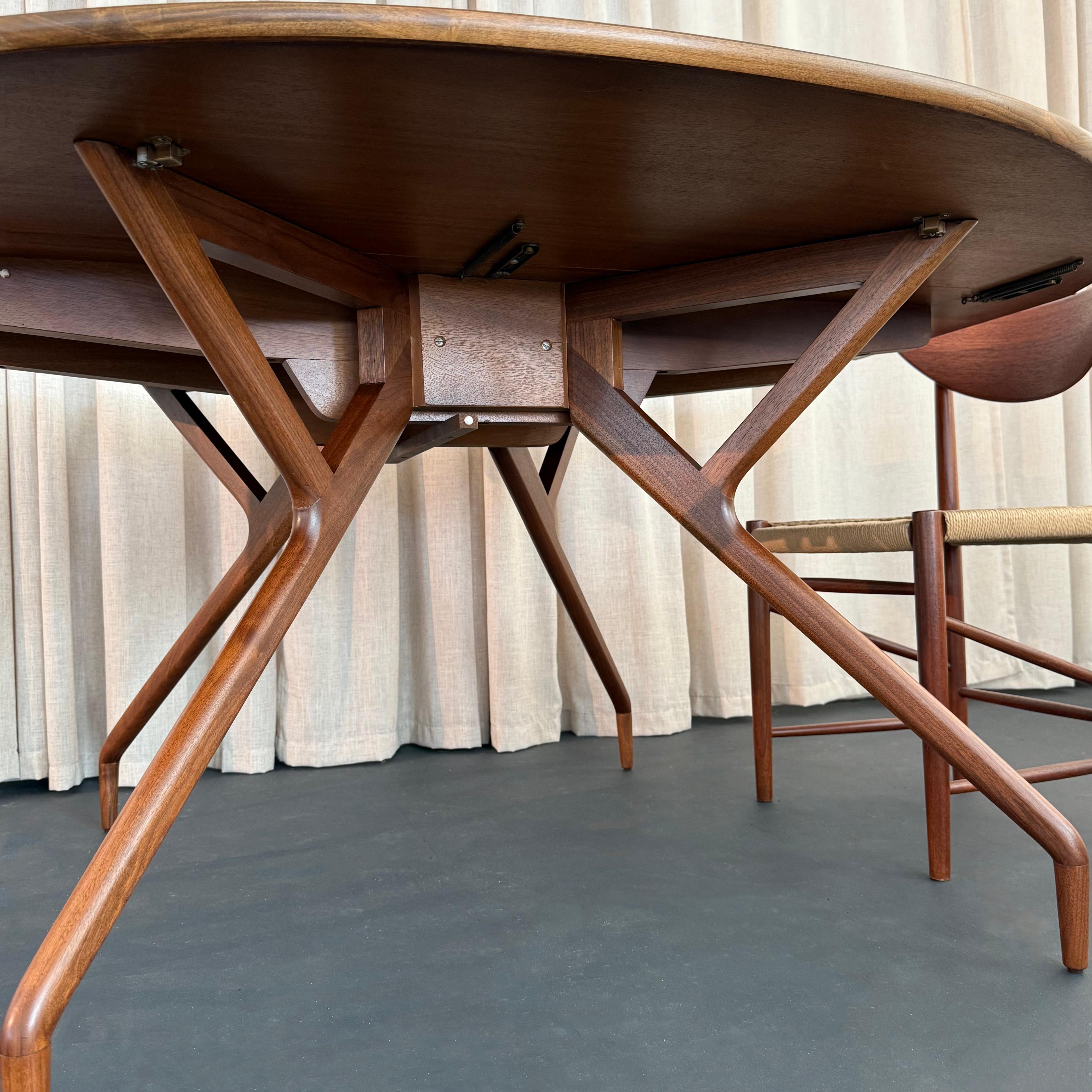 Spider-Leg Drop-Leaf Dining Table By Greta Magnusson Grossman en vente 3
