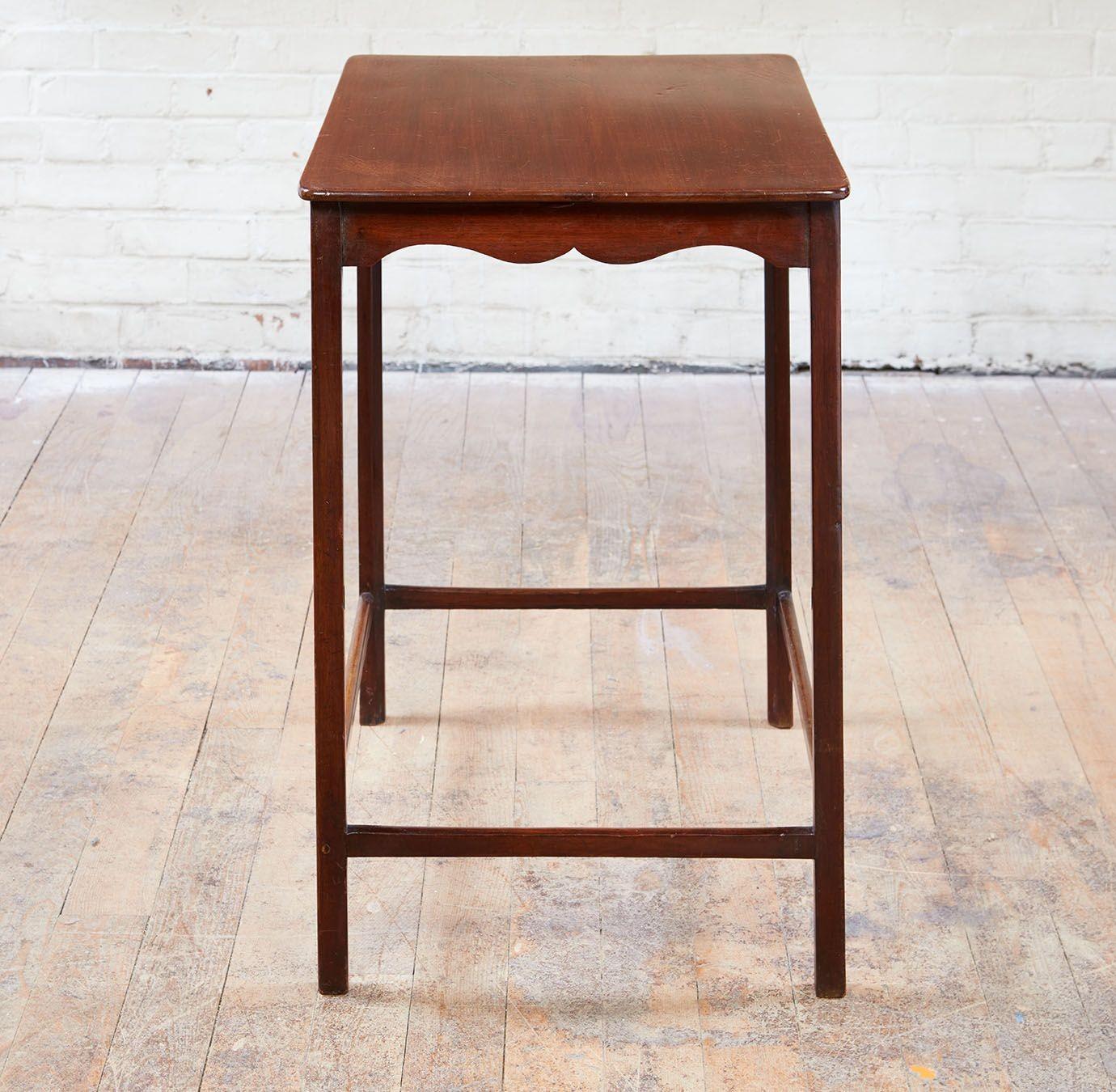 Late 18th Century Spider Leg Table For Sale