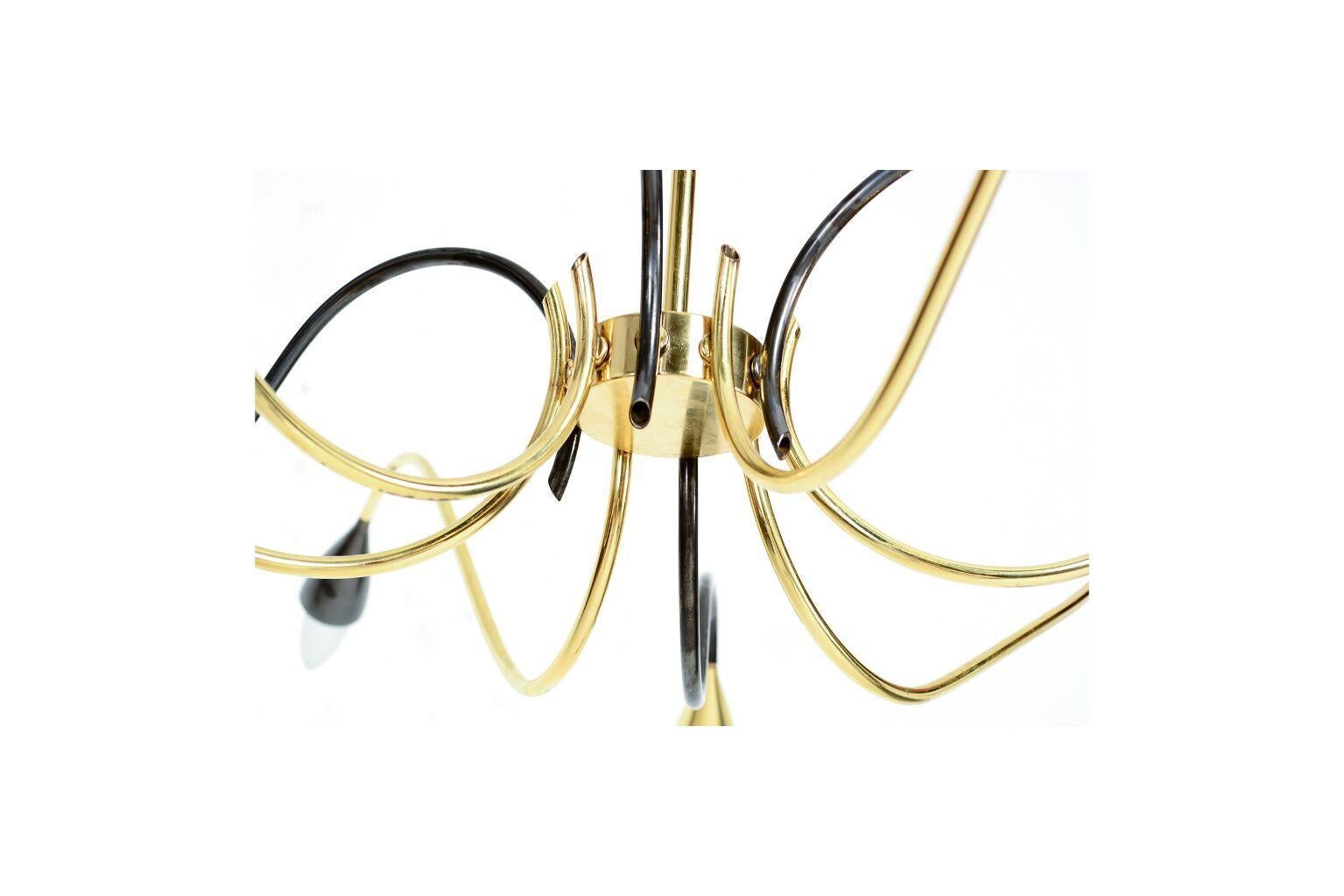Mid-20th Century Spider Sputnik Stilnovo Style Ten-Arm Brass Chandelier, Italy, 1950s