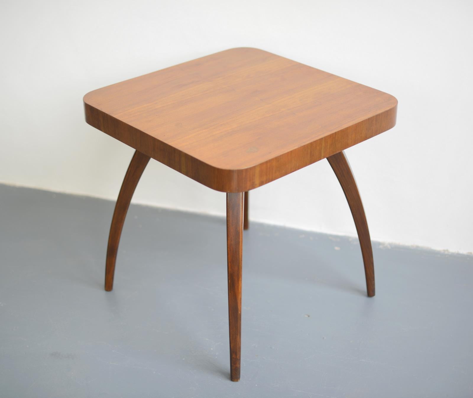 Spider Table By Jindrich Halabala, circa 1940s

- Curved beech legs with veneered top
- Designed by Jindrich Halabala
- Czech ~ 1940s
- Measures: 65cm x 65cm x 65cm

Jindrich Halabala

Jindrich Halabala helped create a new mass-market
