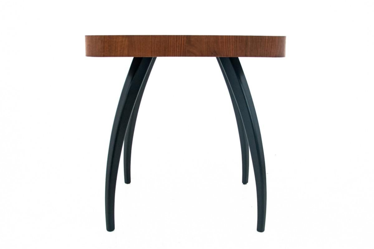 A table designed by J. Halabala in the 1930s.

A table commonly called a 