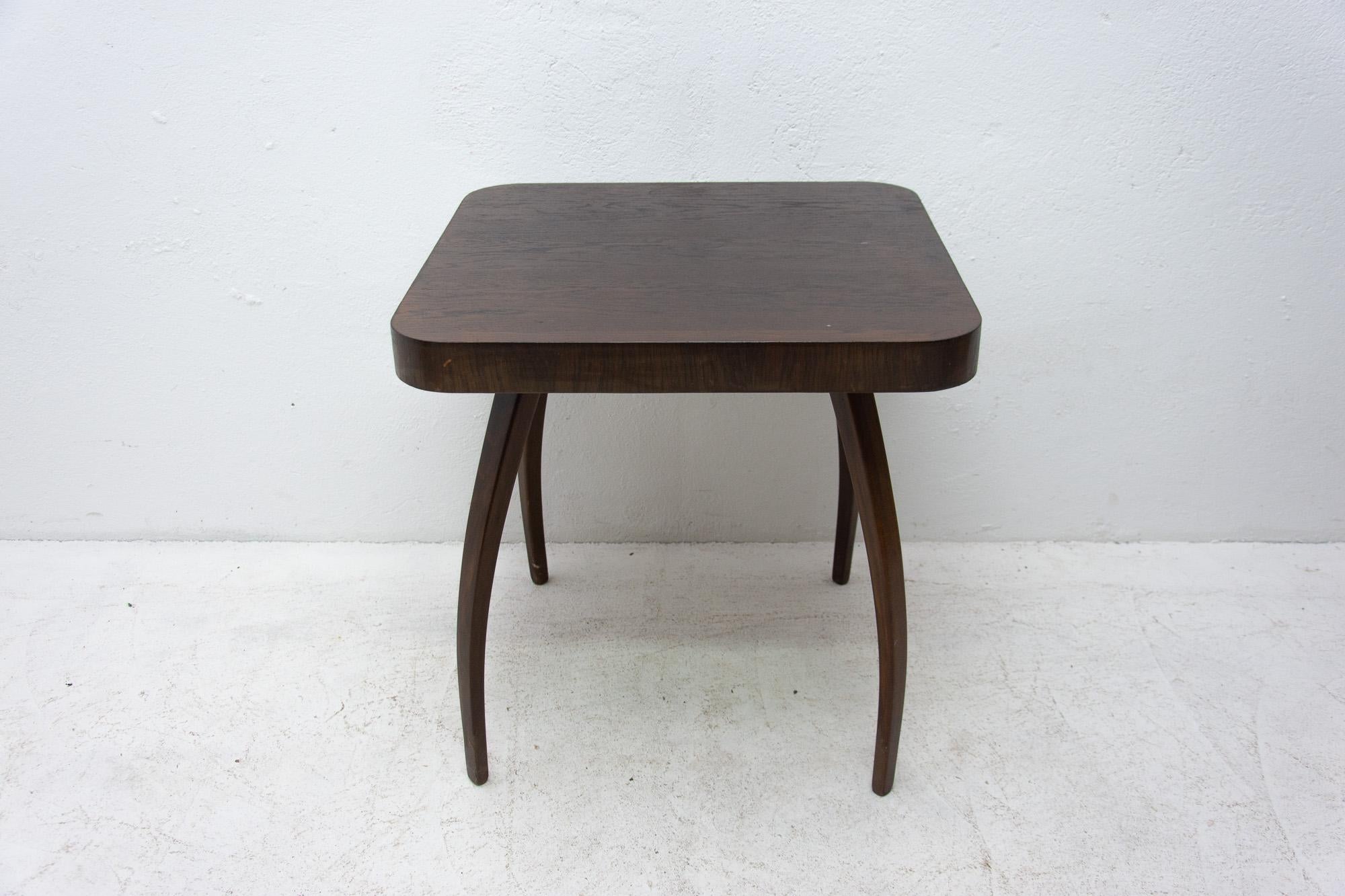 Art Deco Spider Table H-259, Jindřich Halabala For Sale