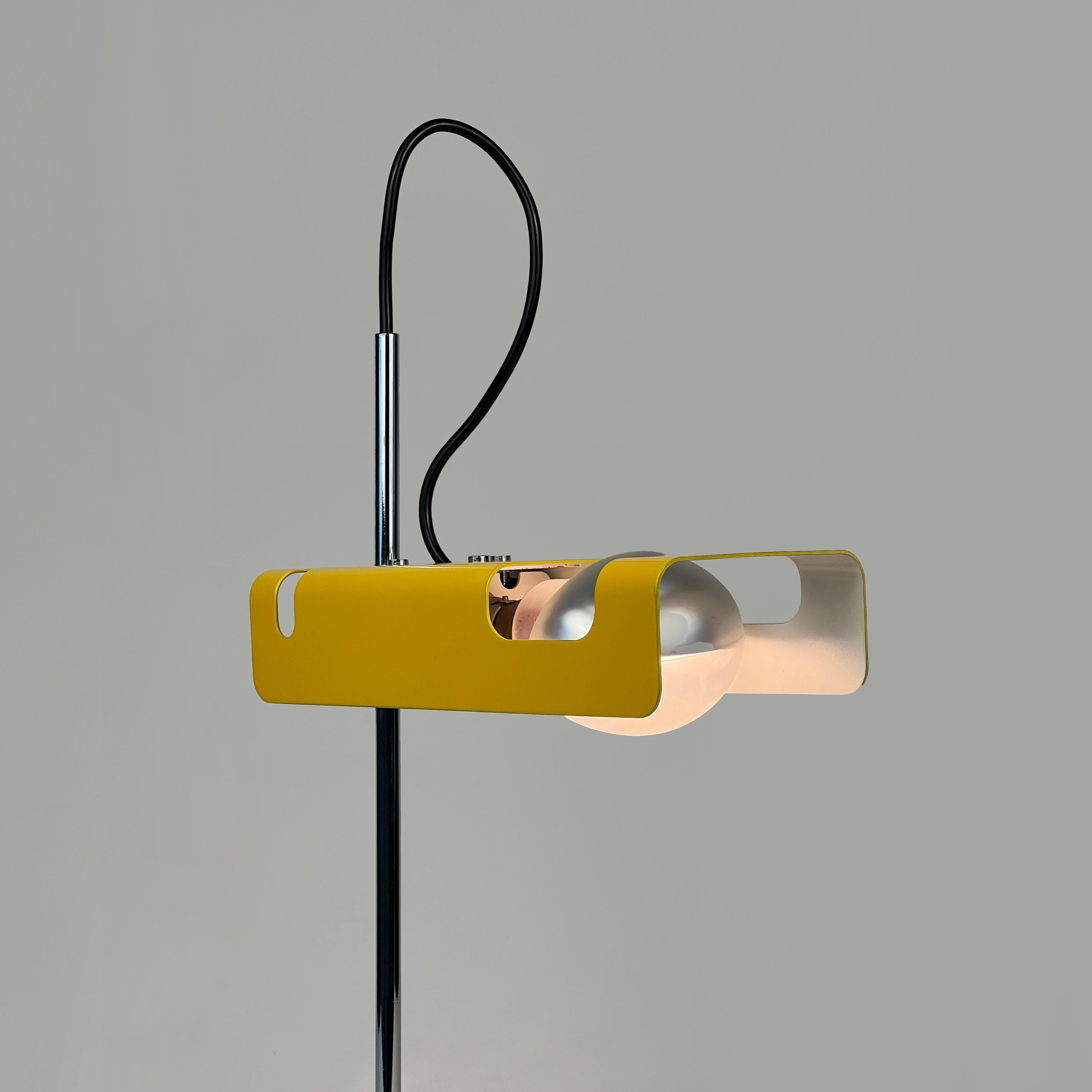 italien Lampe de table araignée conçue par Joe Colombo pour Oluce, 1ère édition. Italie, 1965 en vente