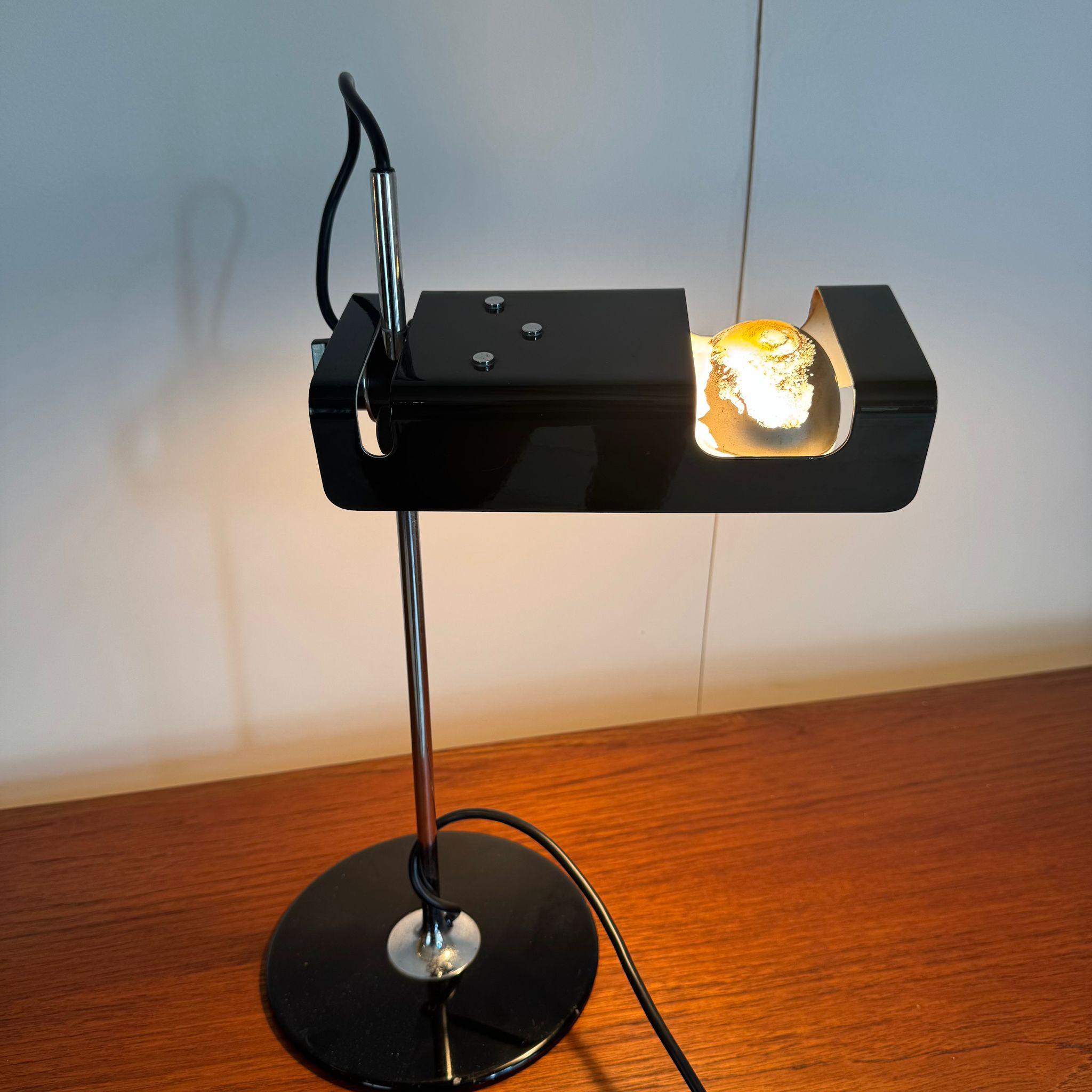 Spider table lamp, Joe Colombo for Oluce, Italy 1970 in vendita 4