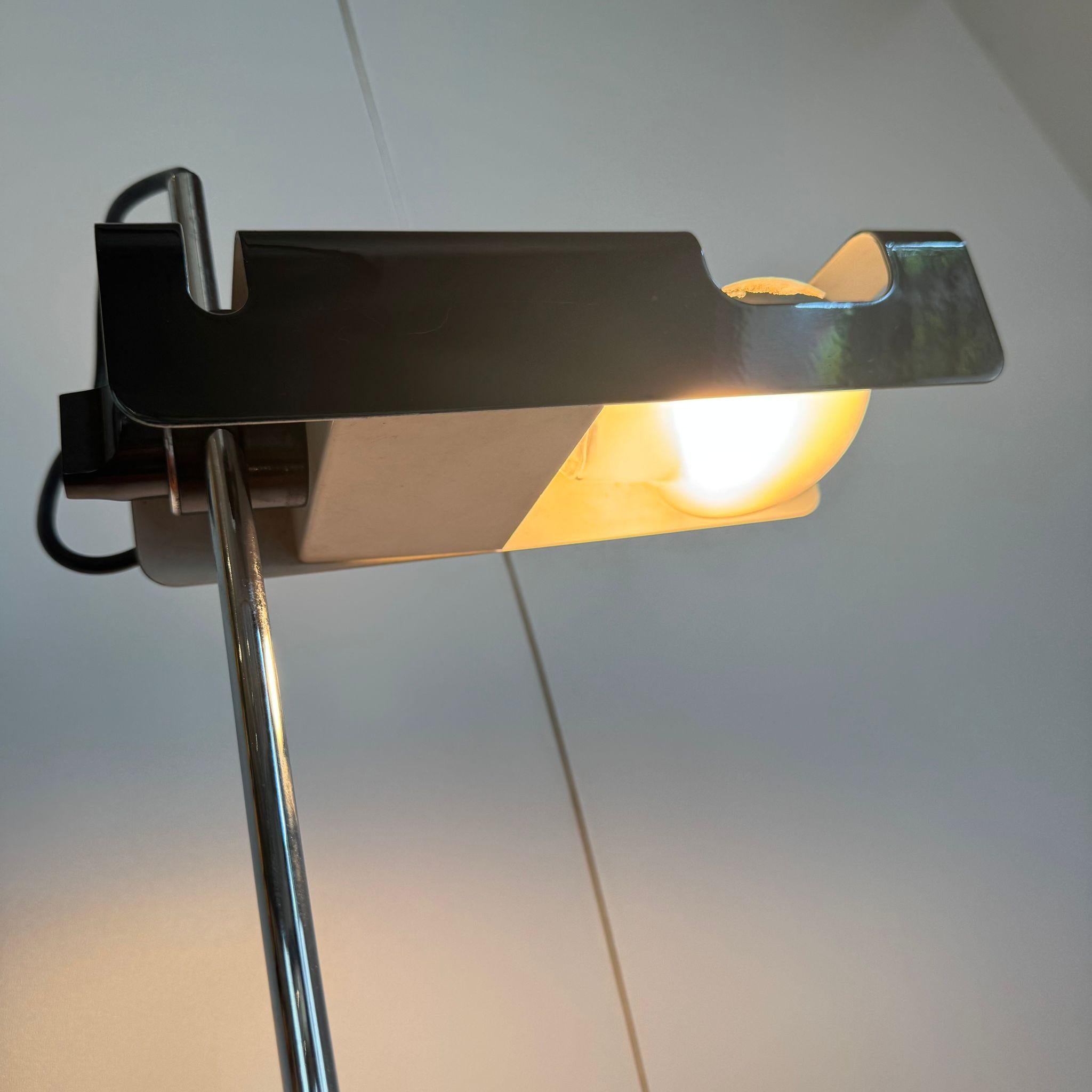 Spider table lamp, Joe Colombo for Oluce, Italy 1970 in vendita 1