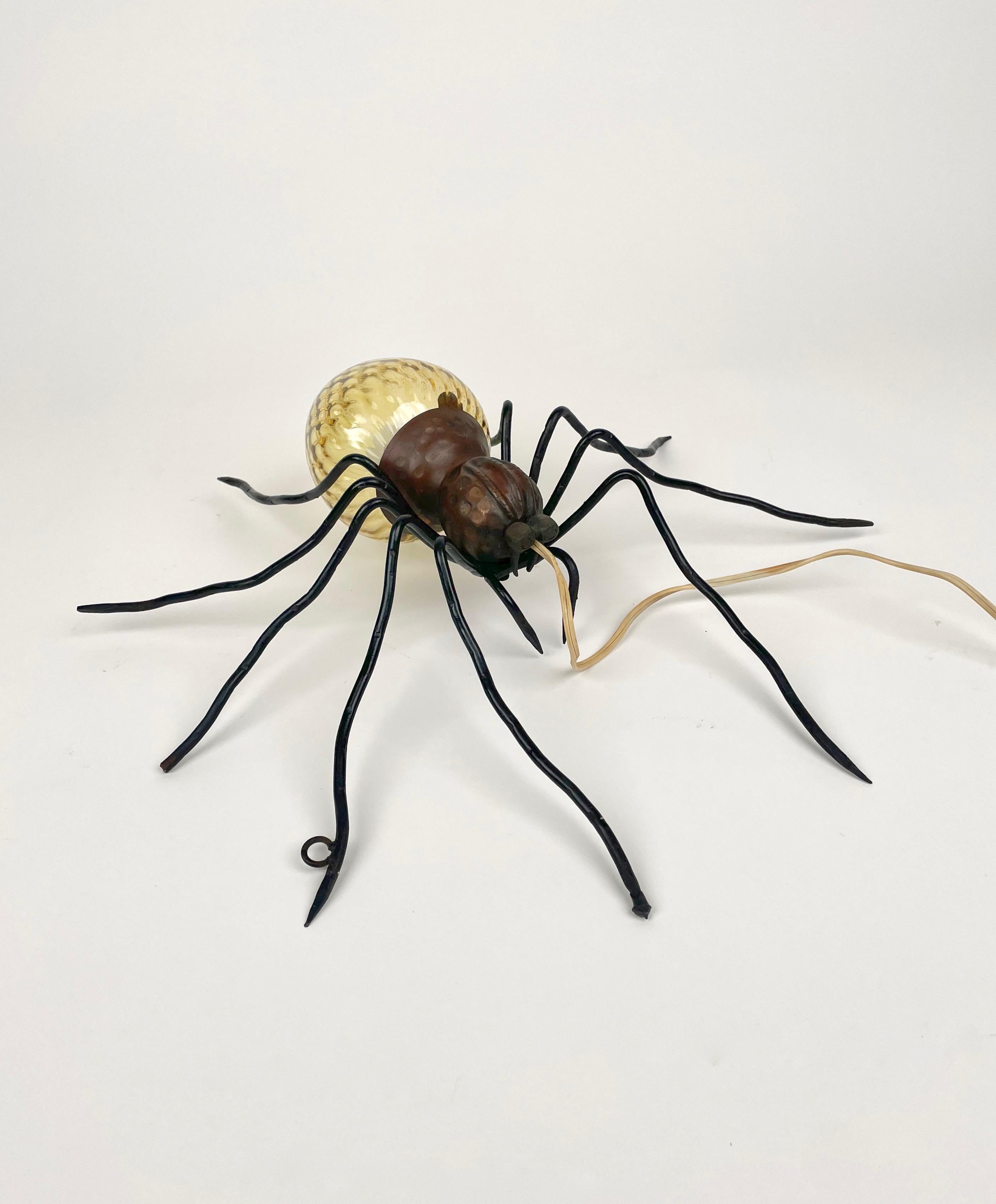 Spider Wall Lamp in Copper, Iron and Art Glass Sconces, Italy 1960s In Good Condition For Sale In Rome, IT