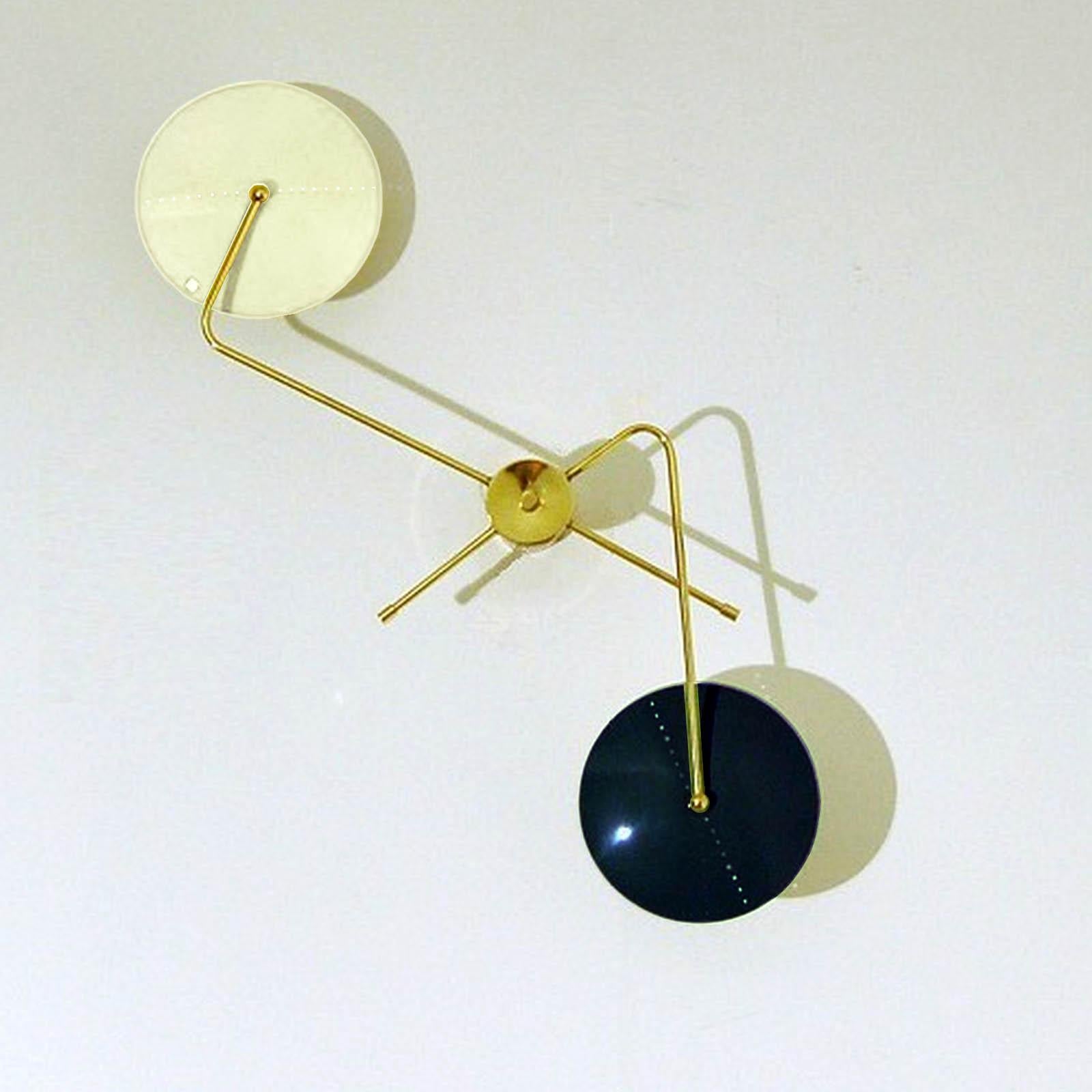 Mid-Century Modern Spider Wall Light, Two Arms, Brass and Lacquered Metal, Stilnovo Style For Sale