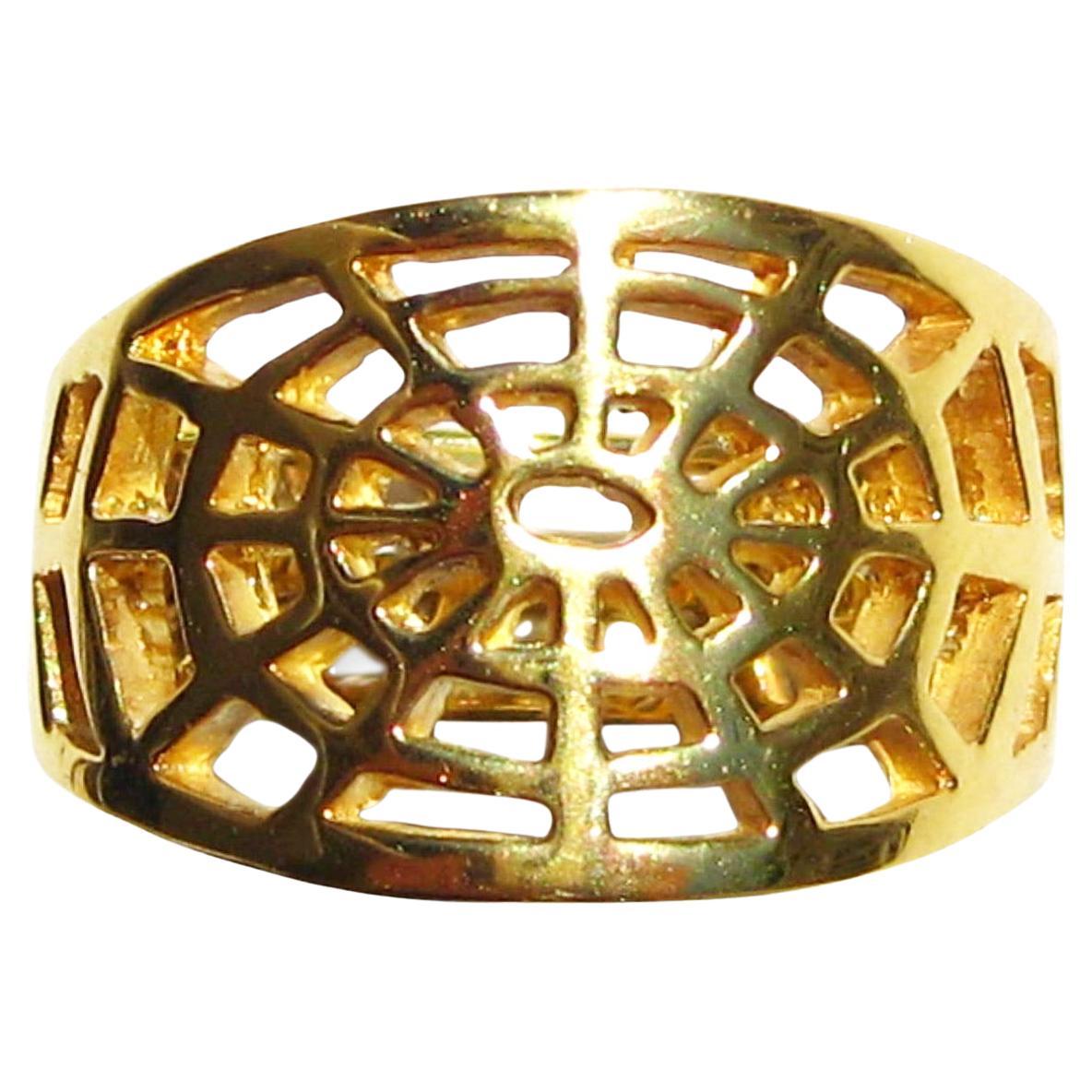 Spider Web Ring in 18k Gold For Sale