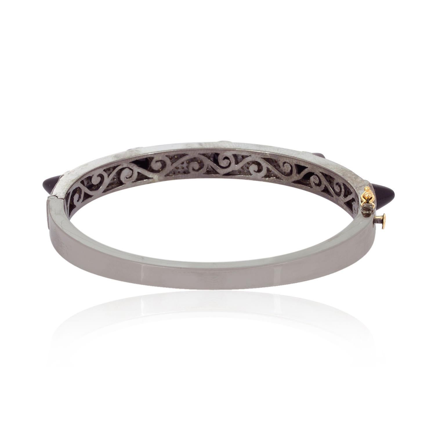 Moderne Bracelet jonc en onyx noir avec diamants pointillés en vente