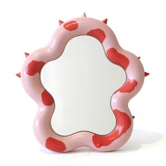 Specchio Spike rosa e rosso, design moderno e contemporaneo, prodotto in Canada