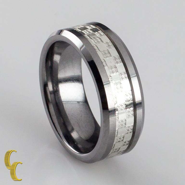 Spikes-Tu Swiss Tungsten Ring with Checkerboard Design, Size 8.25 In Good Condition For Sale In Van Nuys, CA
