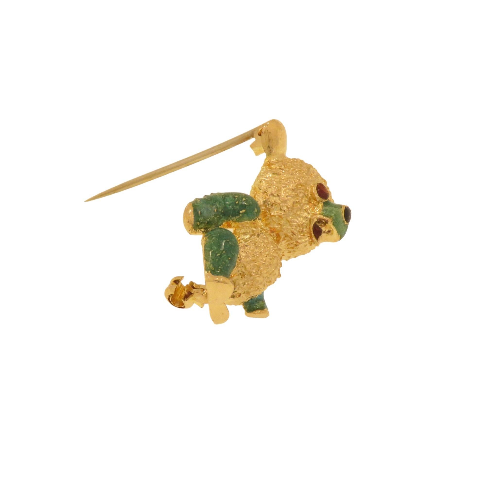 Bear-shaped brooch made of gold with enamel In Excellent Condition For Sale In Milano, IT