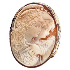 Spilla Cammeo in Oro Giallo 18kt – Un’Opera di Maestria Artigianale