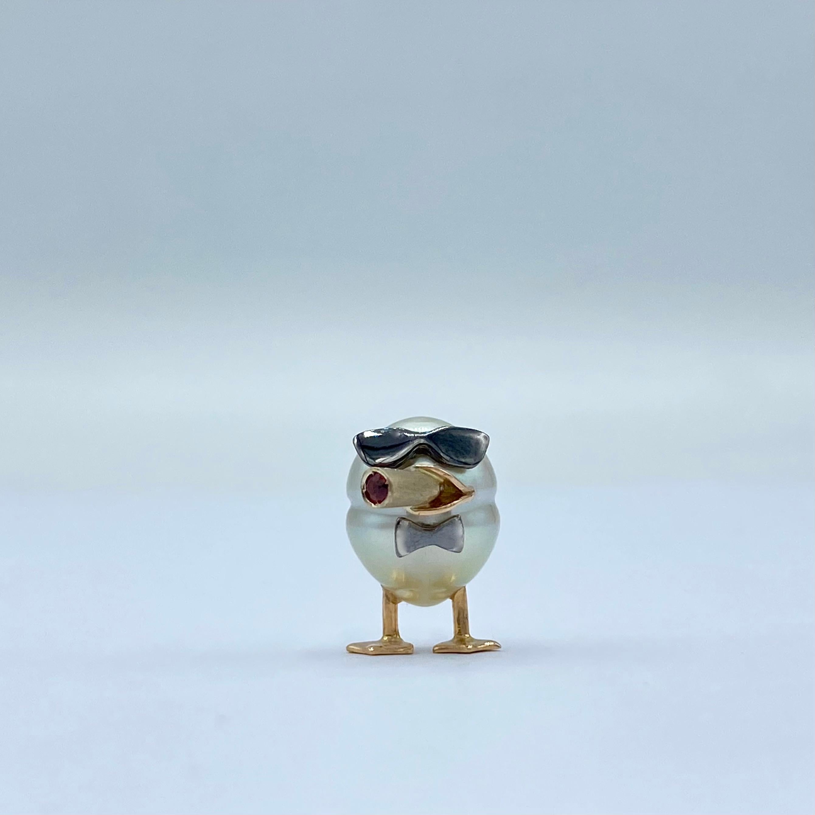 Duck jacket brooch cigar glasses and bow tie in 18Kt gold pearl and sapphire For Sale 6