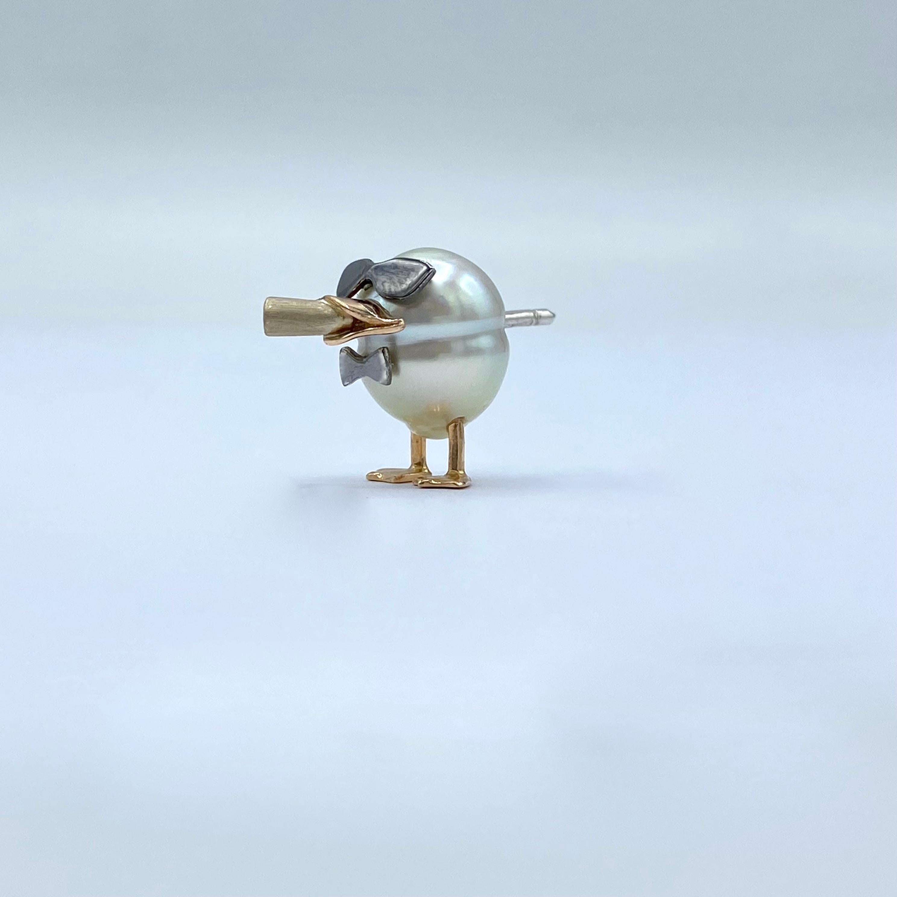 Oval Cut Duck jacket brooch cigar glasses and bow tie in 18Kt gold pearl and sapphire For Sale
