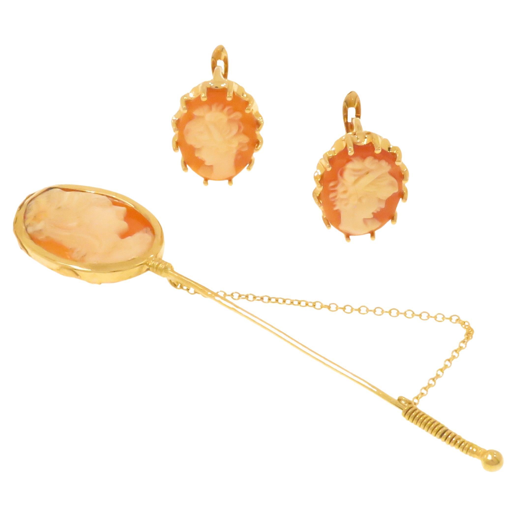 Spilla E Orecchini Con Cameo in Madreperla in Oro Giallo 18k