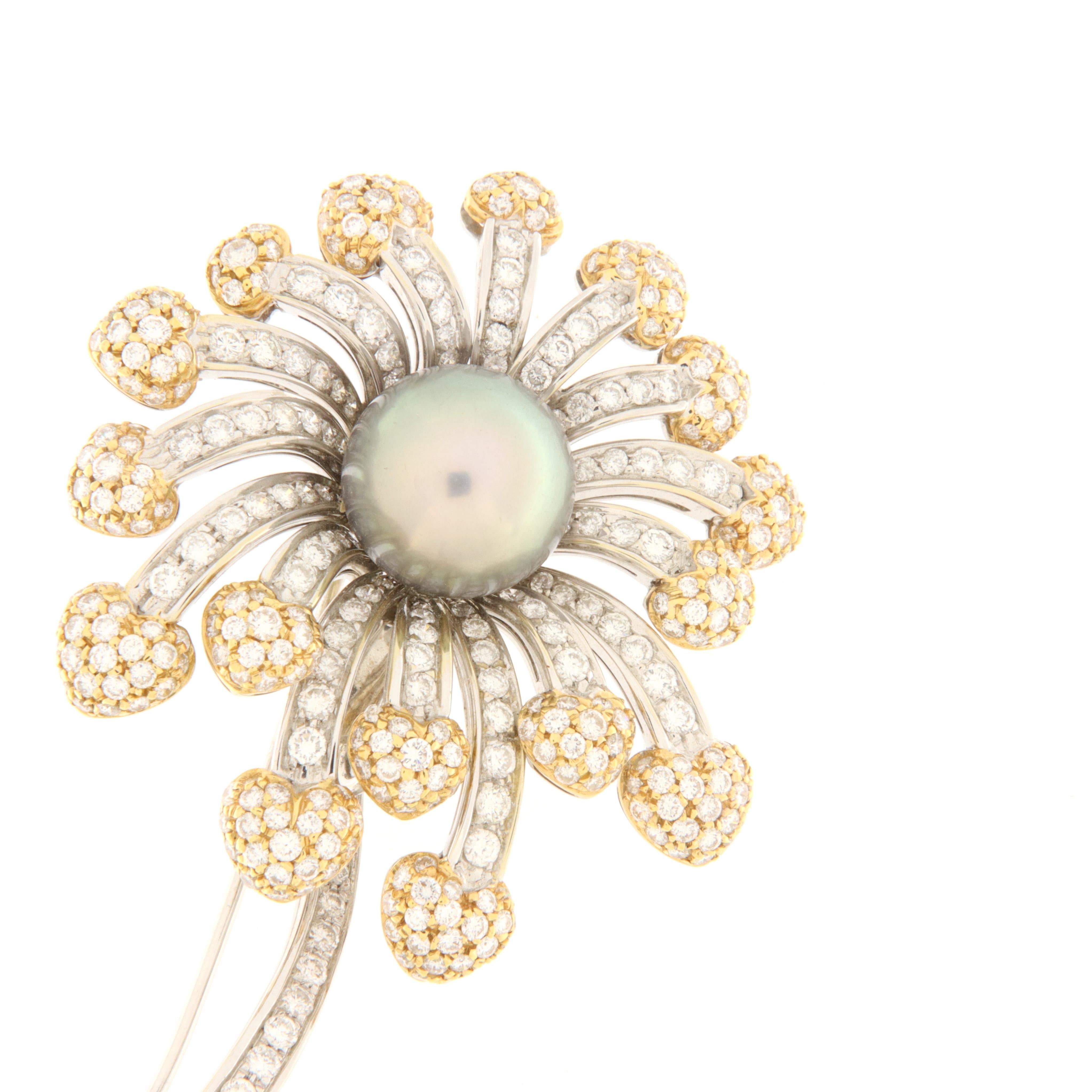 Round Cut Brilliant white gold flower brooch and Tahiti pearl For Sale