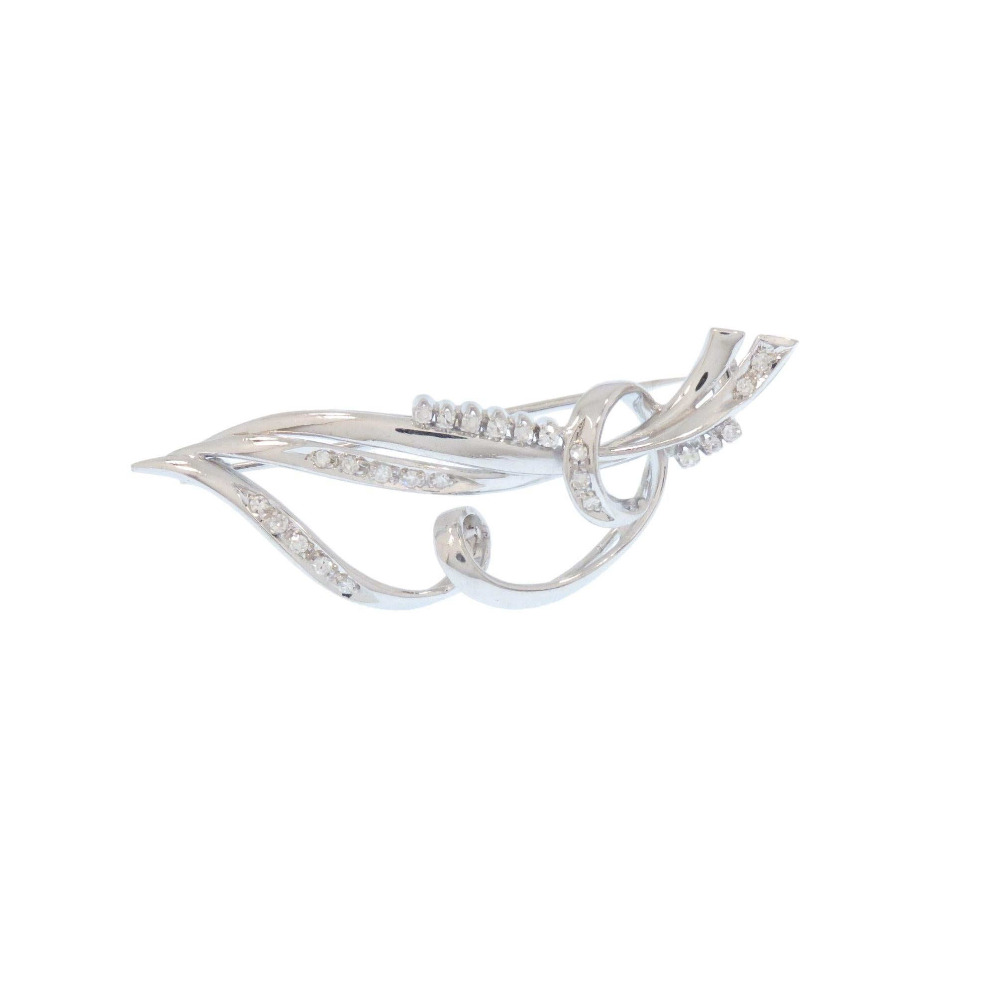Retro White gold brooch with diamonds 1960 For Sale