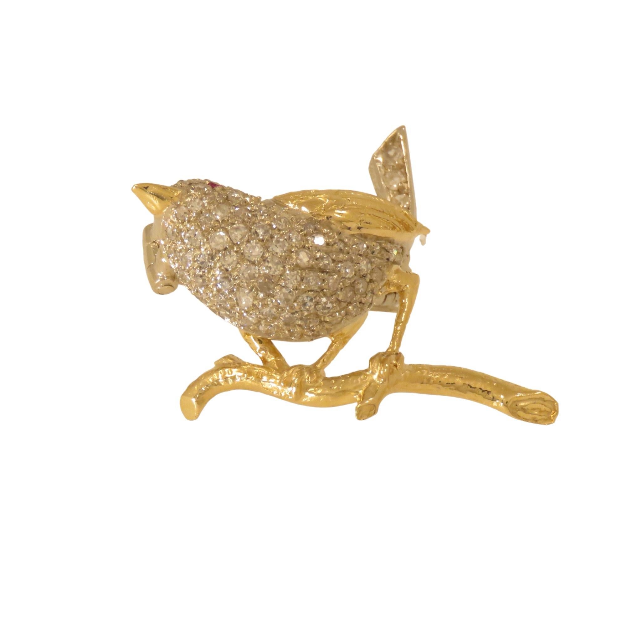 Gold and Diamond Brooch in the Shape of a Bird In Excellent Condition In Milano, IT
