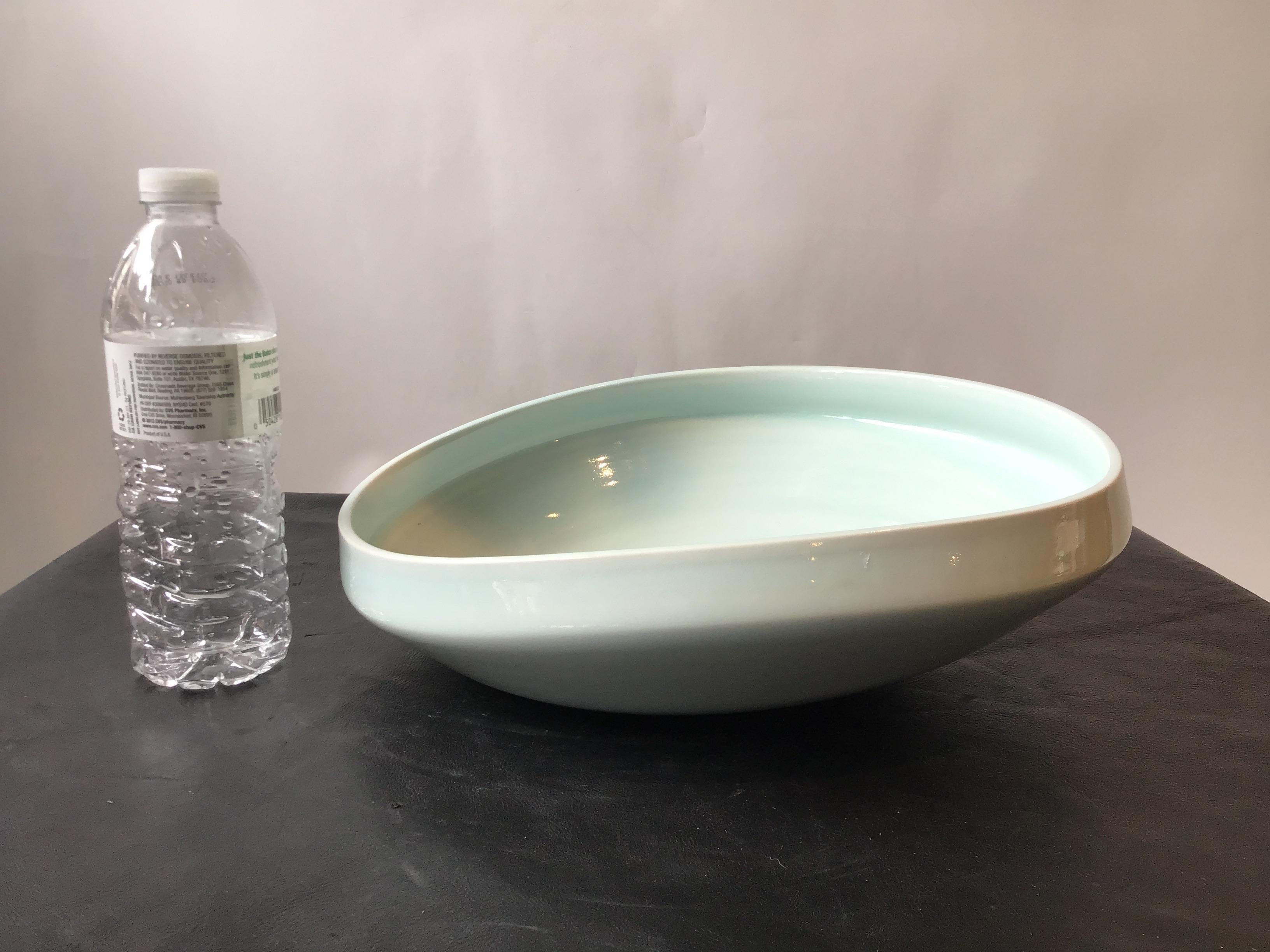 Spin Ceramics Bowl In Good Condition For Sale In Tarrytown, NY