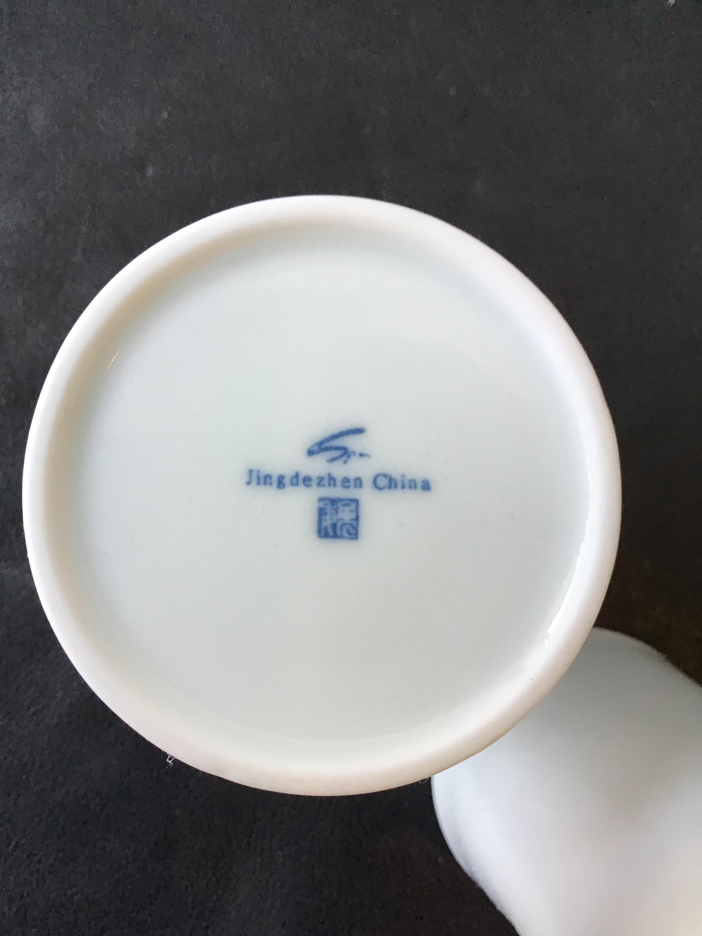 Spin Ceramics Jingdezhen Porzellan Happy Bud Vasen von Tong Wei:: Satz von 10 3